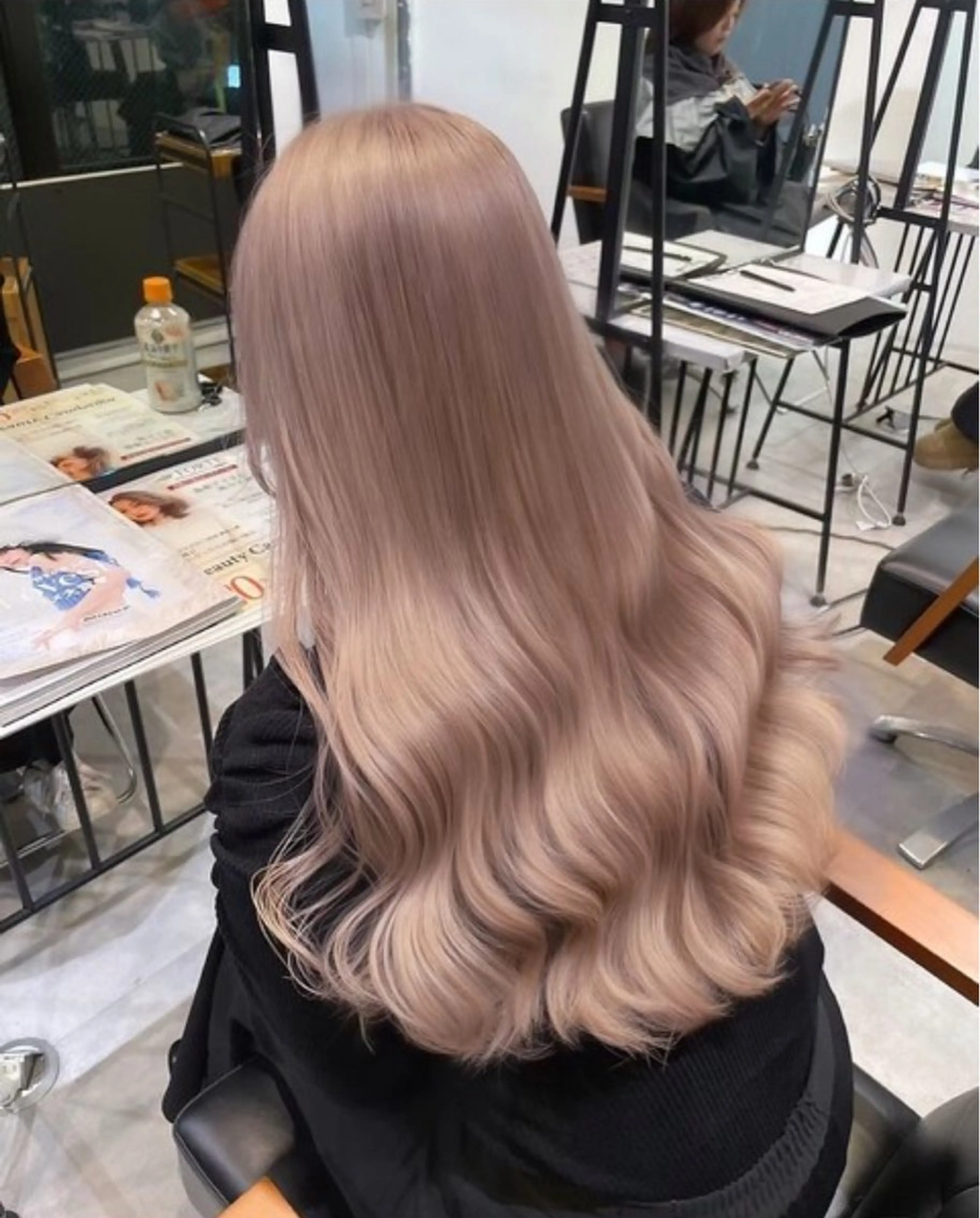 ロング ヘアカラー 艶カラー/羽エクステ サラサ💟のヘアスタイル