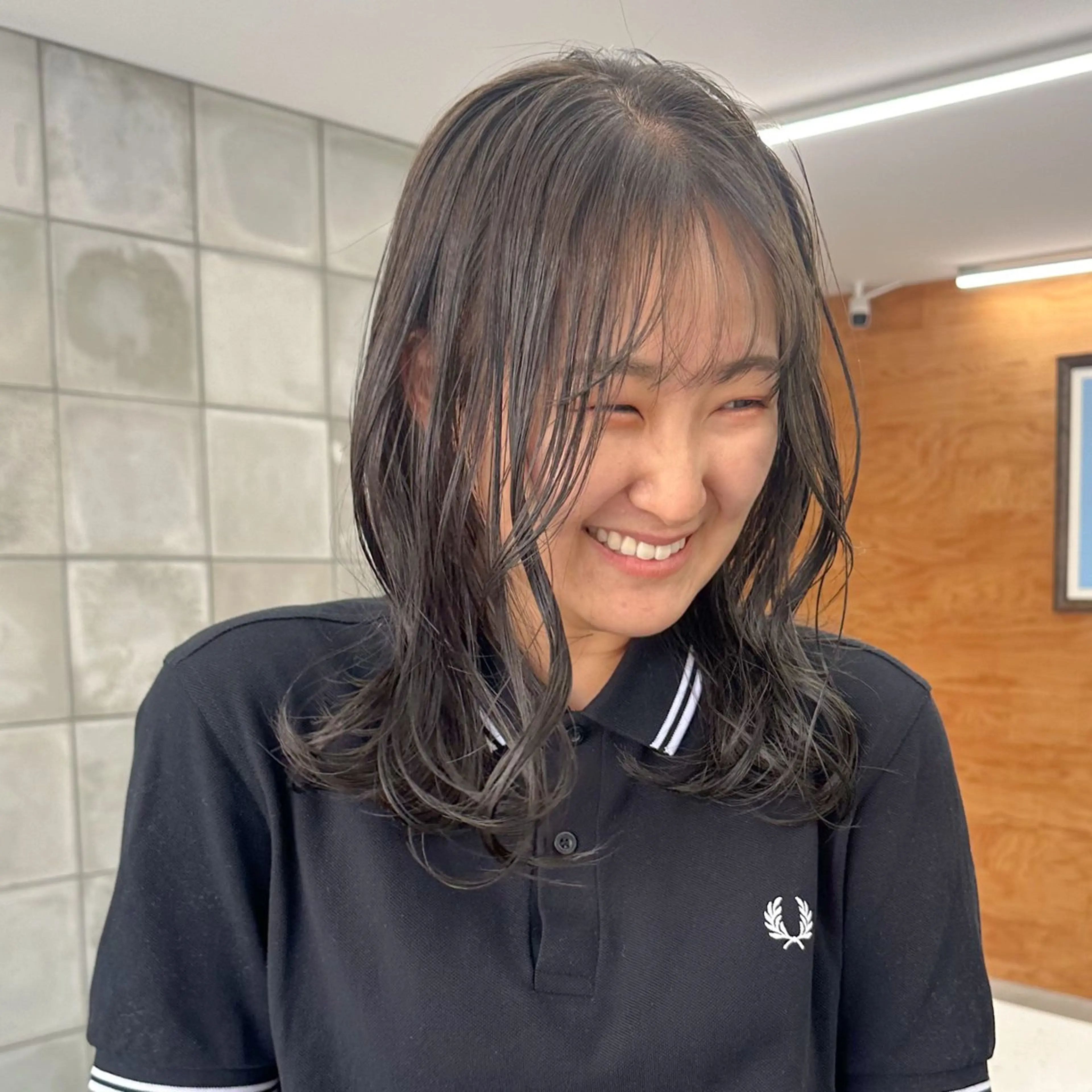 ミディアム カラー ANY mikuのヘアスタイル