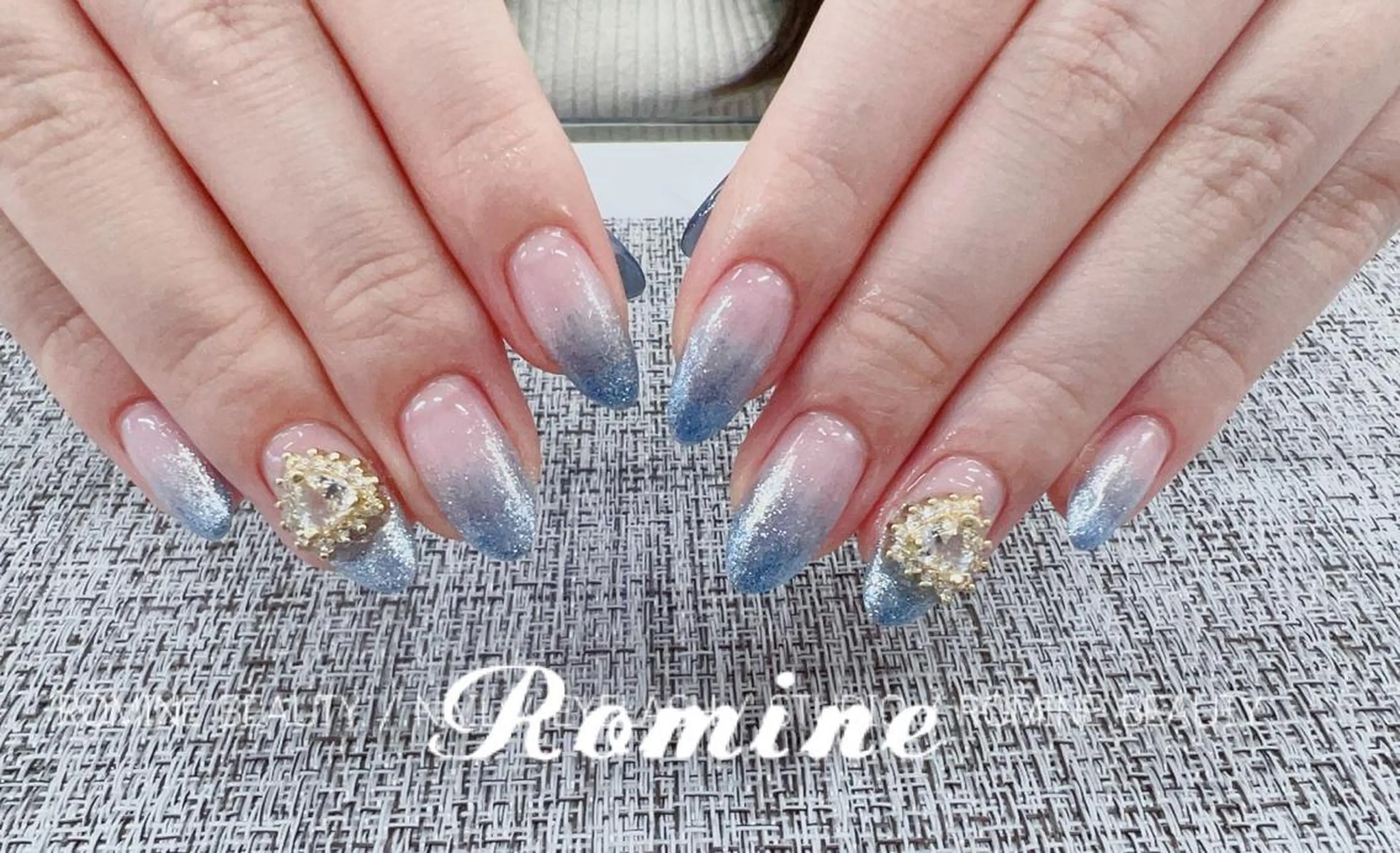 ネイル Romine アイラッシュ&ネイルのマツエク・マツパデザイン