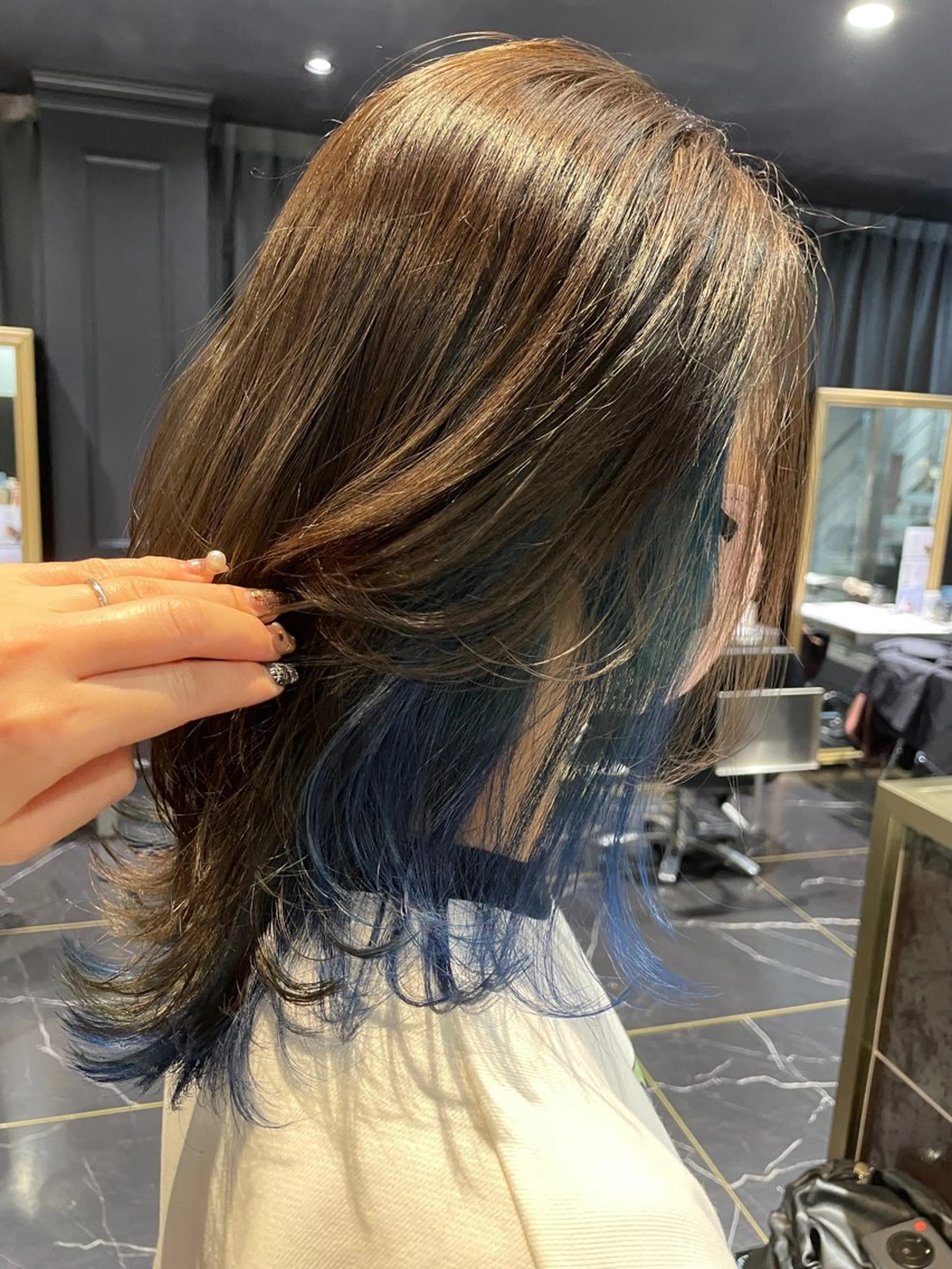 ミディアム カット ヘアカラー インナーカラー/ 韓国風🌿RIKOのヘアスタイル