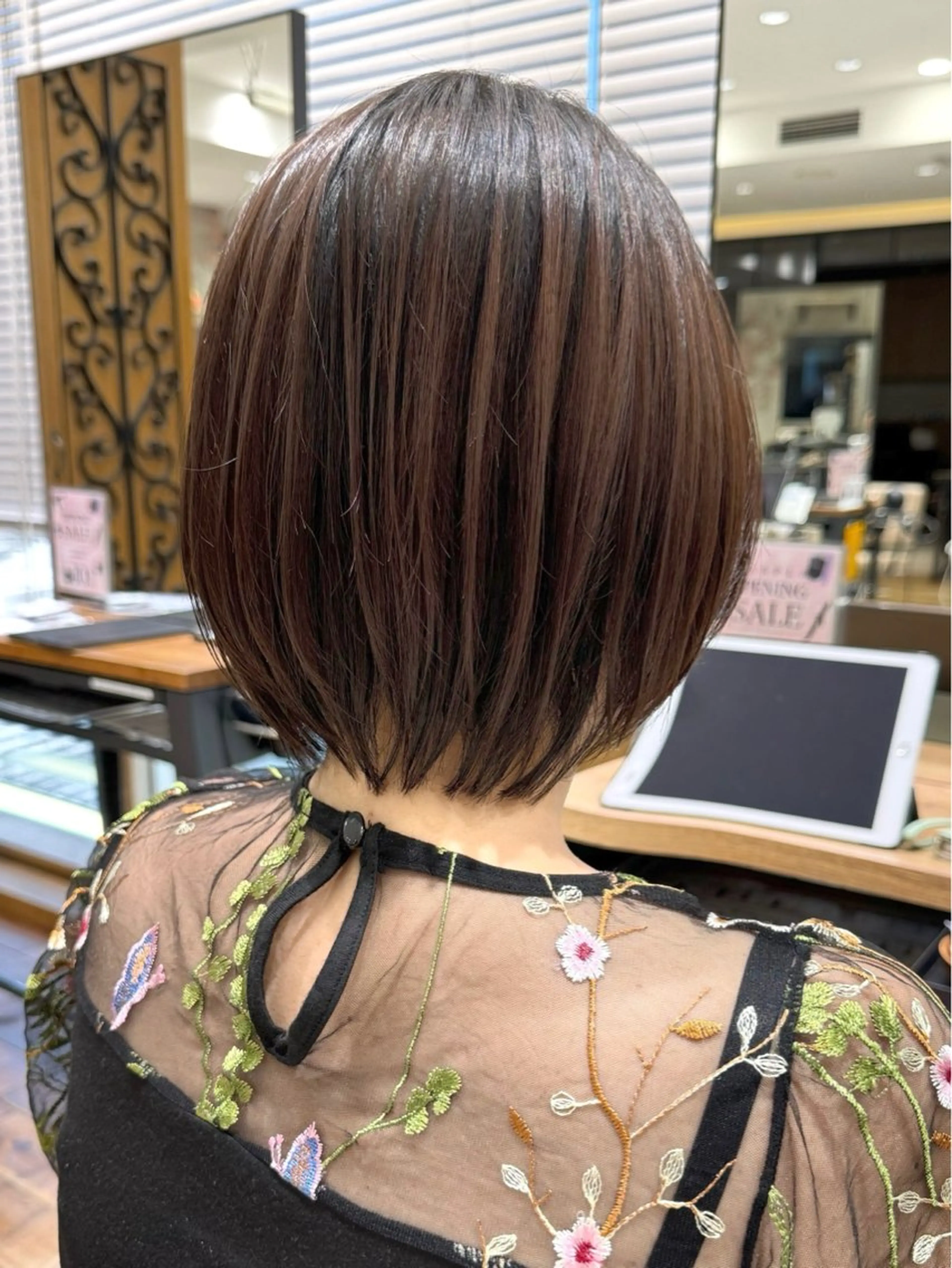 ショート カラー カット ヘアカラー トリートメント 💍新宿ショート 💍岩田莉奈のヘアスタイル