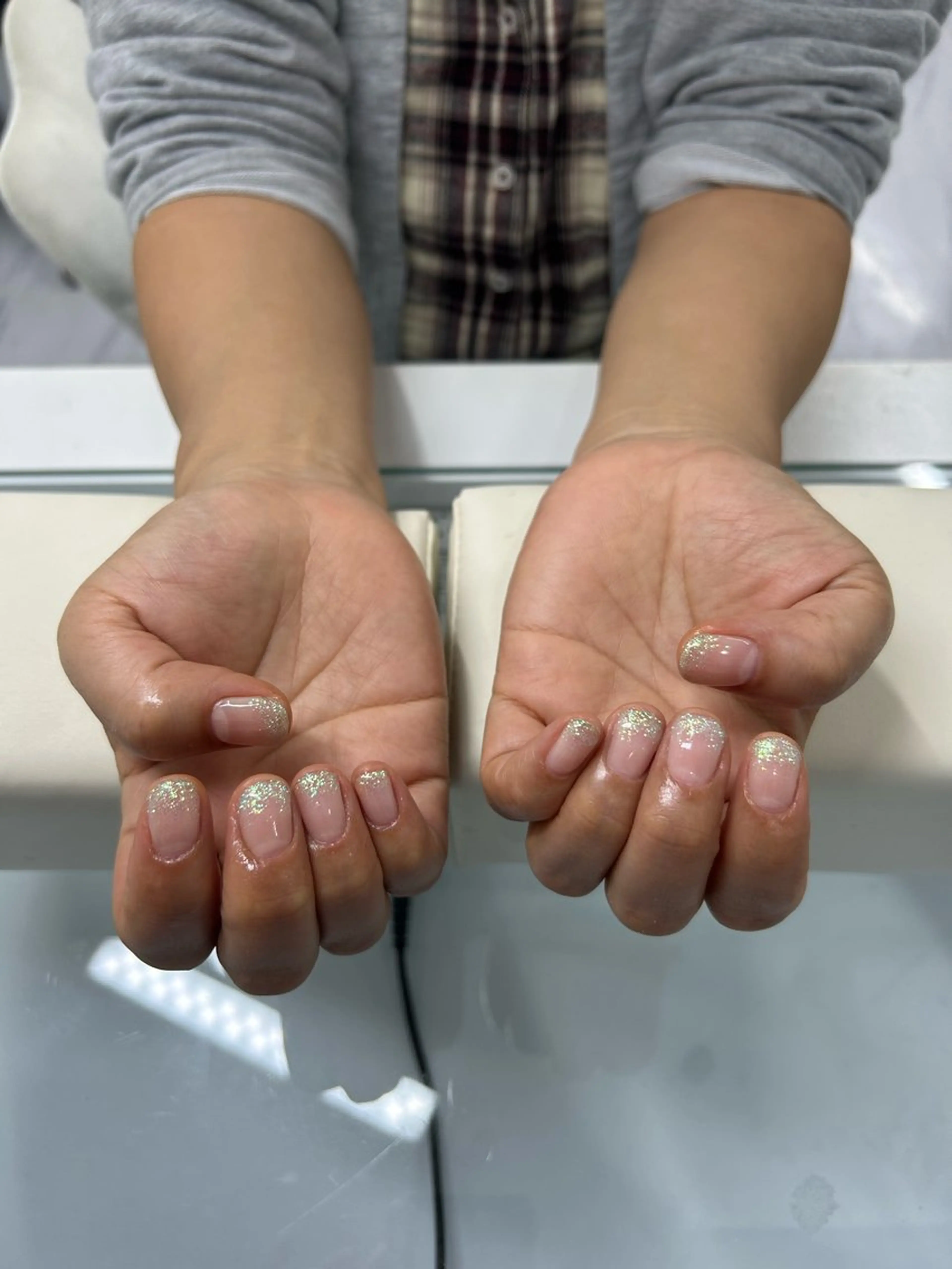 ネイル オーロラネイル グラデーション ラメ(グリッター) ラメグラデーション 加藤 楓子のネイルデザイン