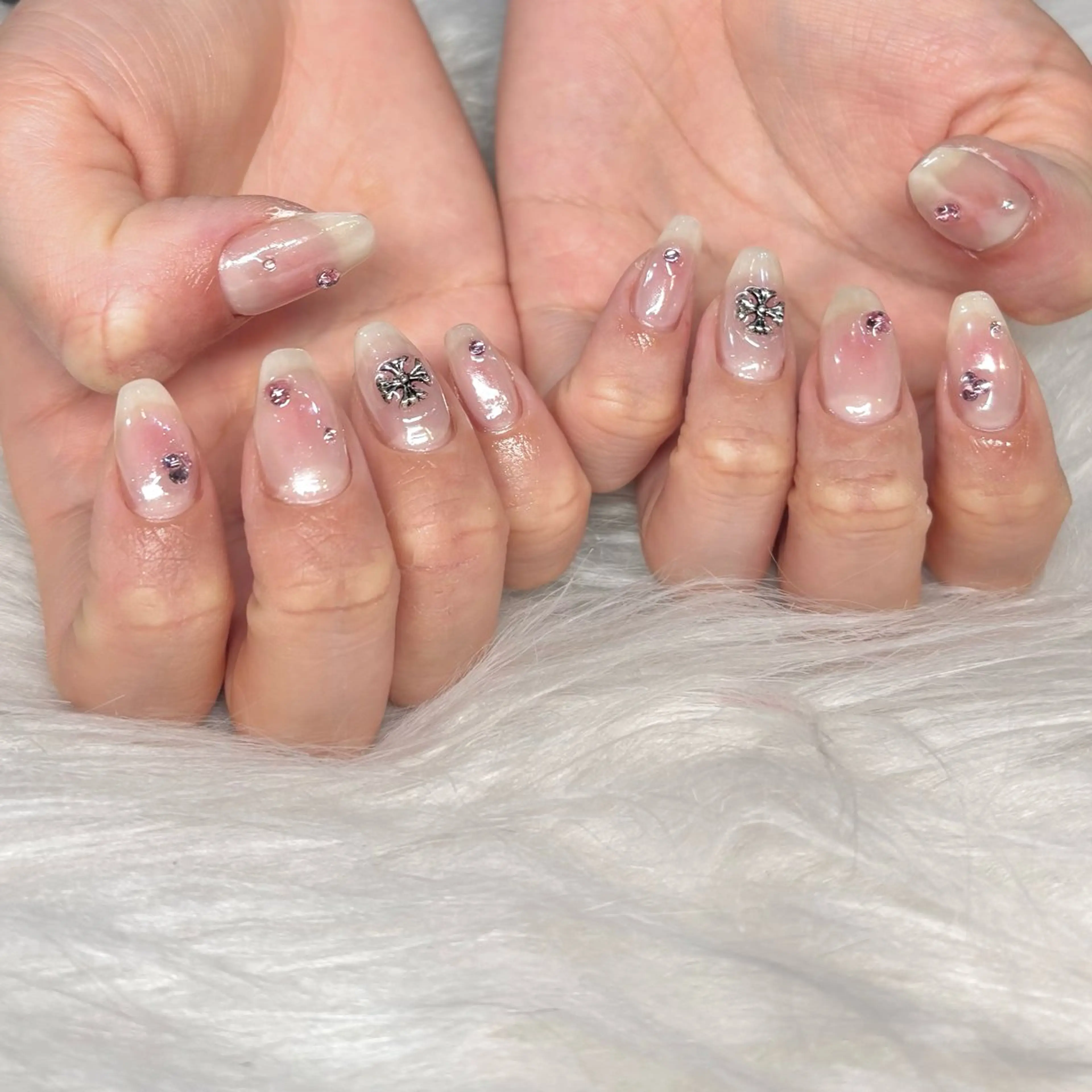 ネイル チークネイル ミラーネイル ハンドネイル HANA ソブエのネイルデザイン