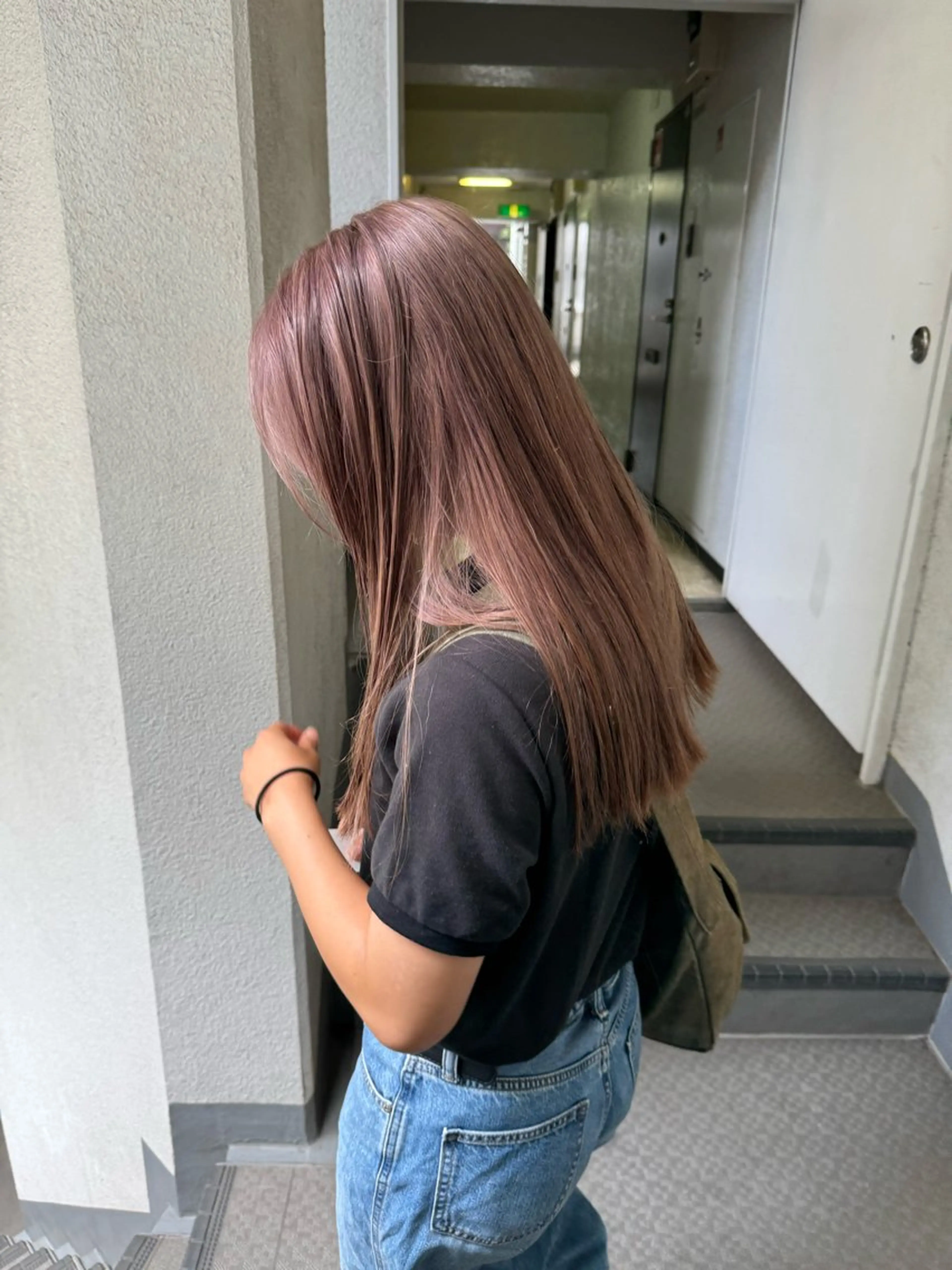 カラー ヘアカラー ブリーチカラー🎀 韓国風/寺門美優のヘアスタイル