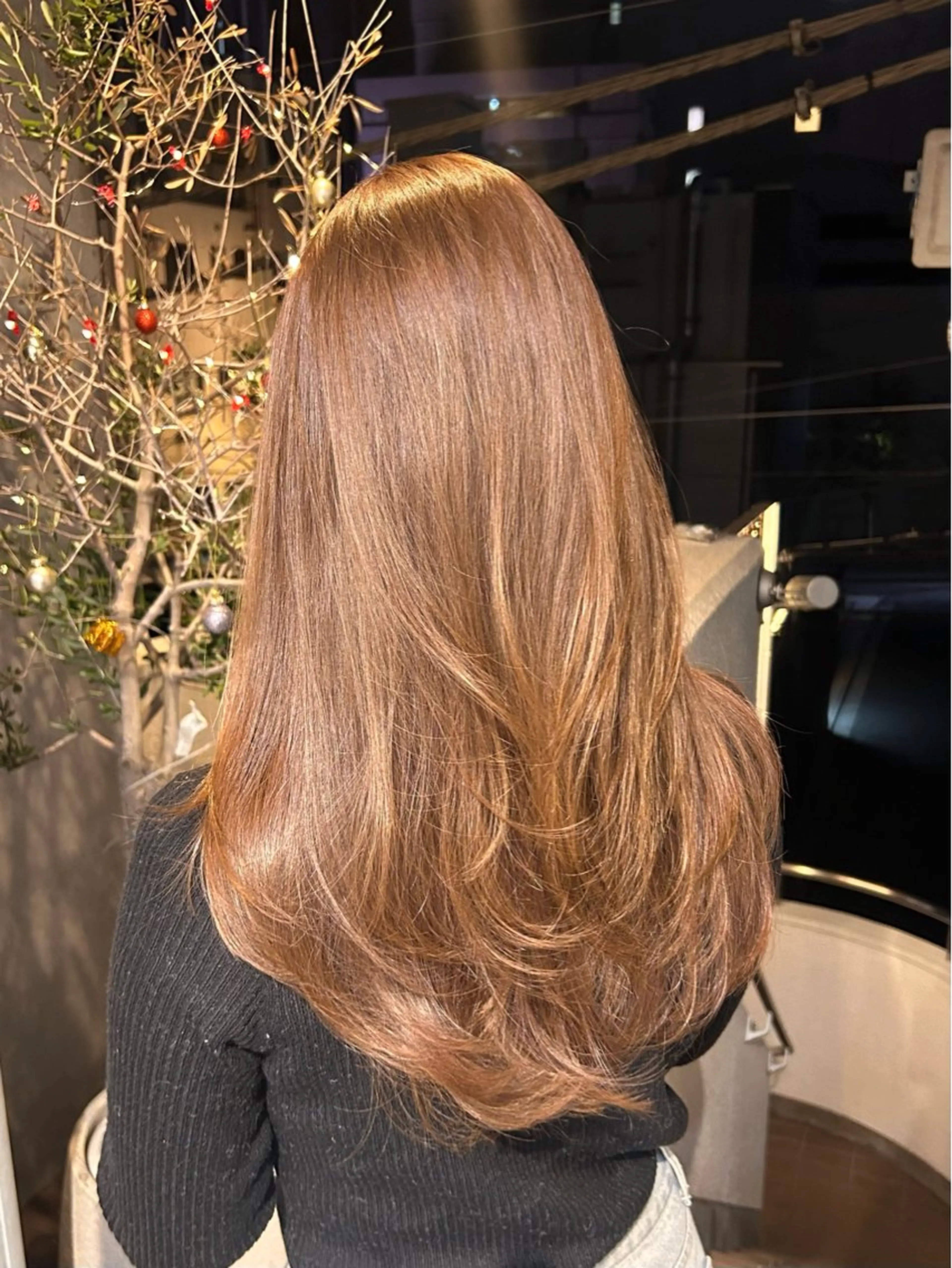 ロング カット ヘアカラー トリートメント yuka 【ユウカ】のヘアスタイル