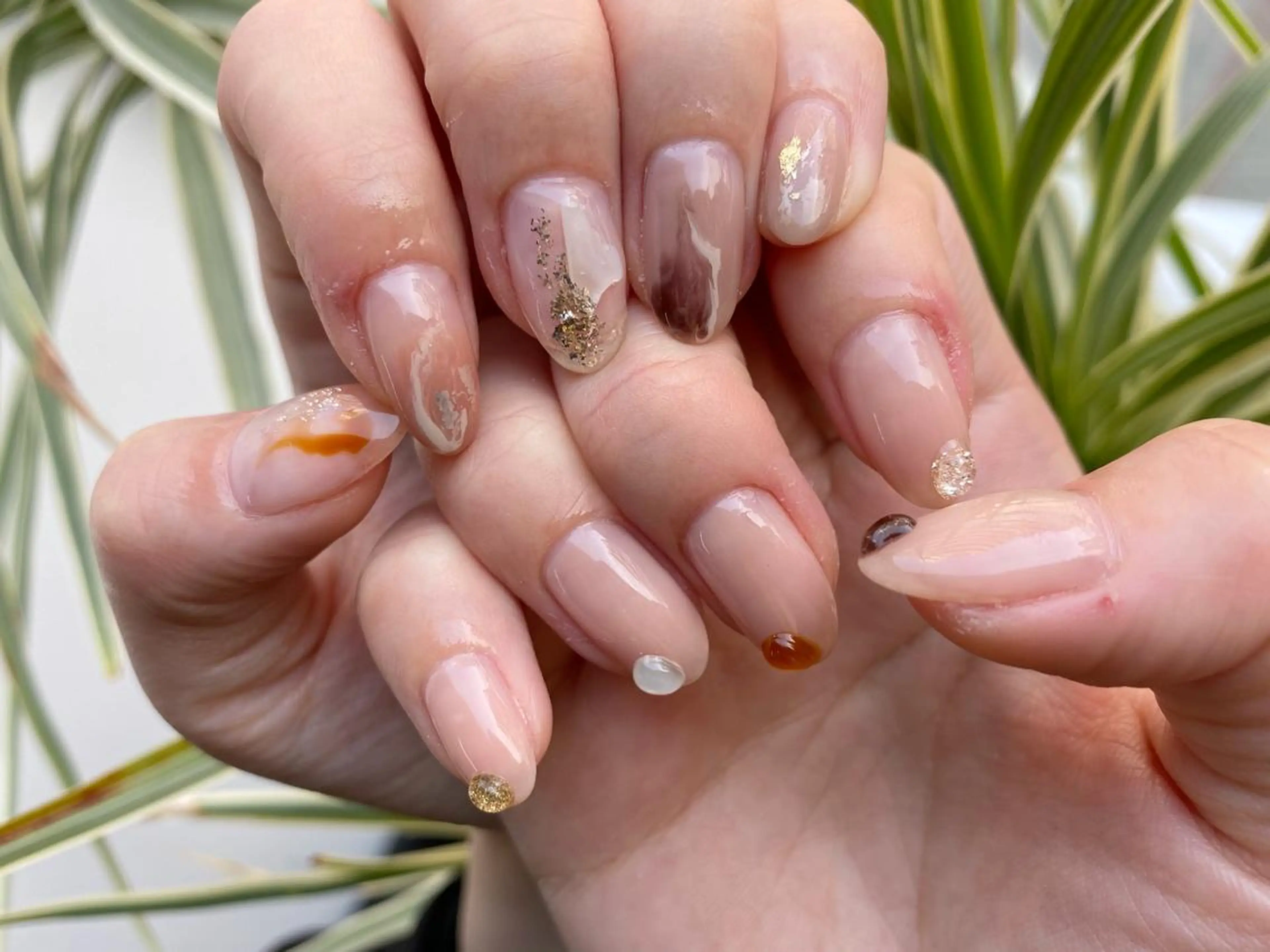 ネイル ニュアンスネイル ハンドネイル フットネイル GRANDE大須 栄/店長 aki🌙のネイルデザイン