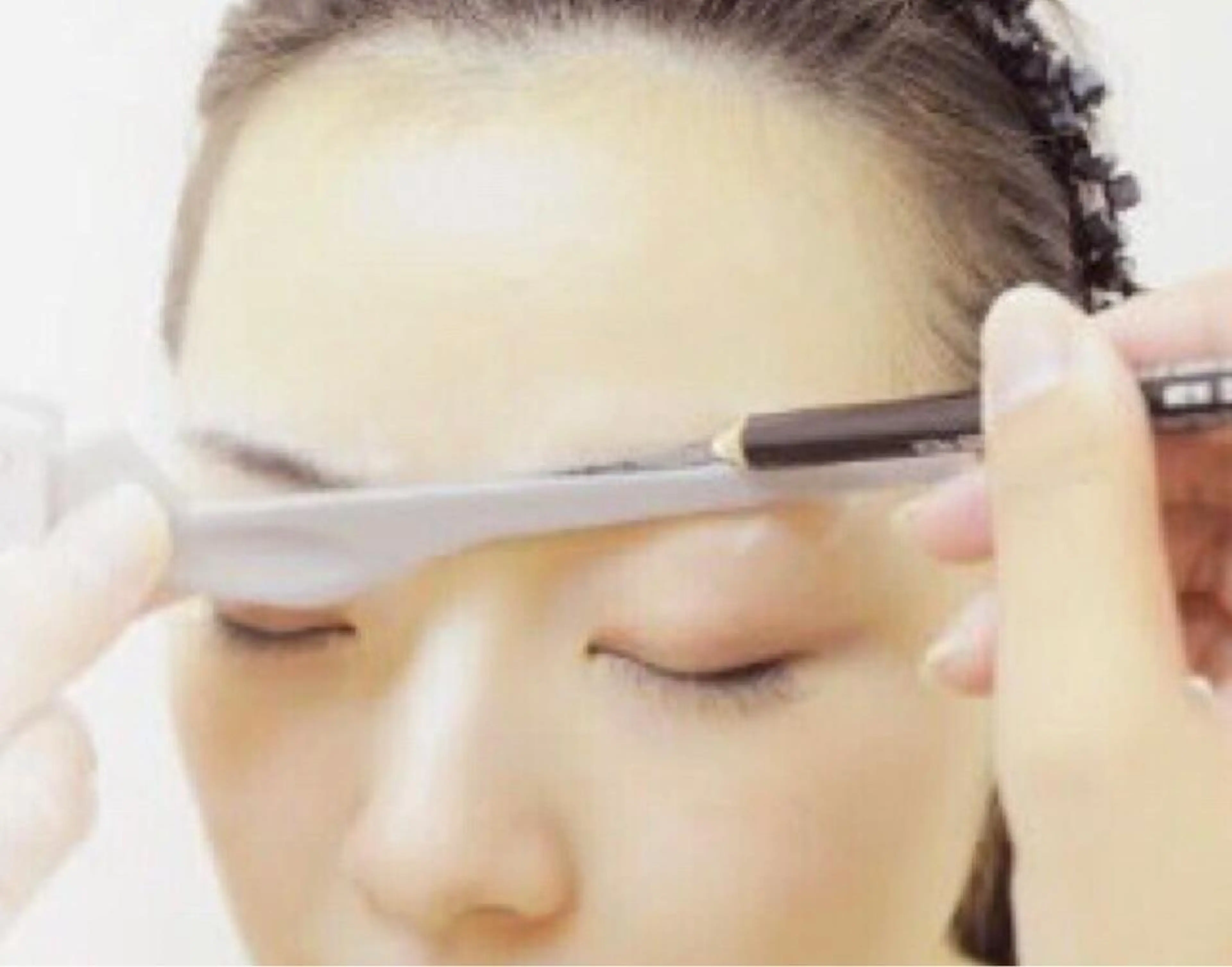 アイブロウ Bianca川越店 🌸Satoのネイルデザイン