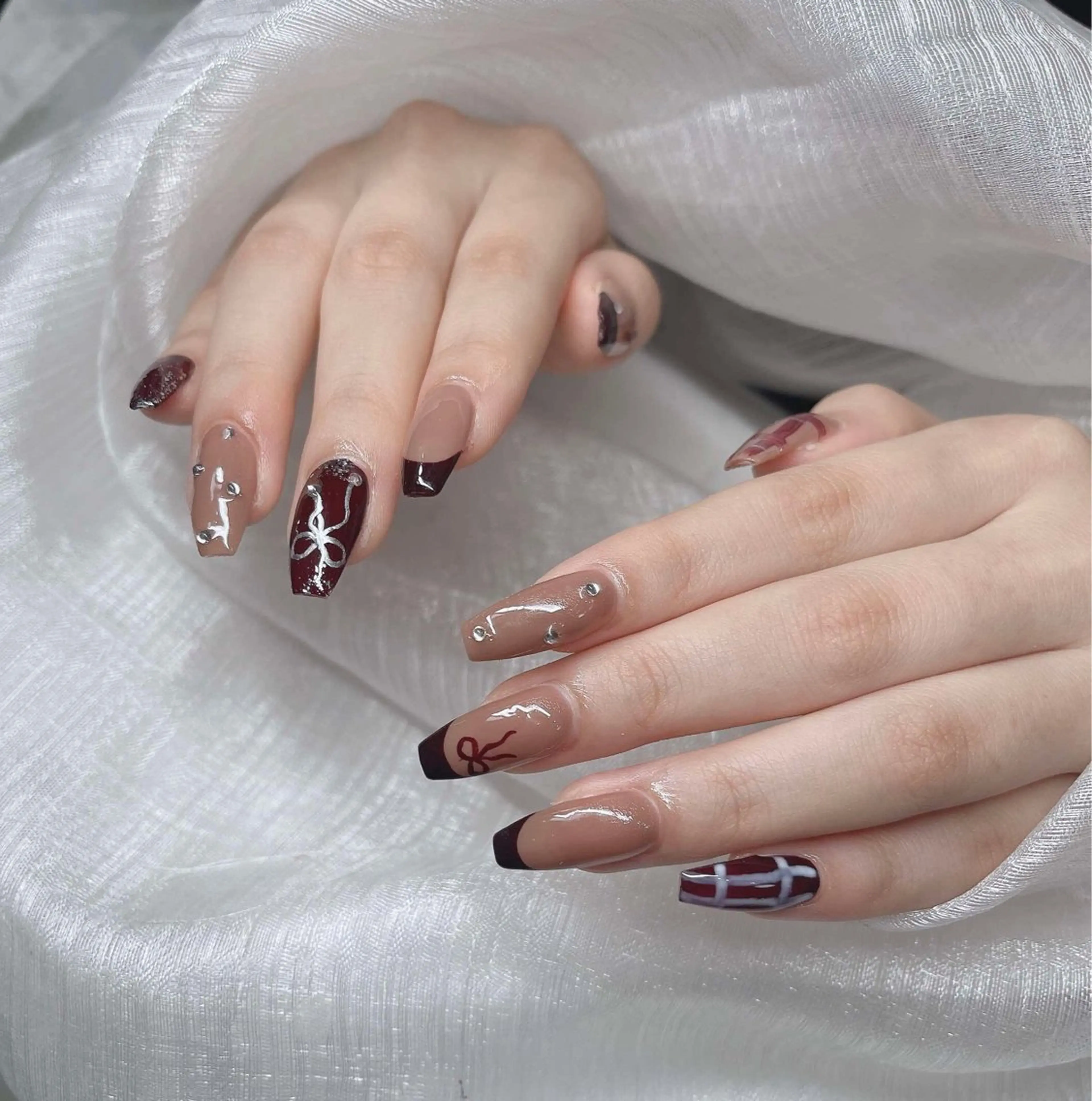 ネイル ハンドネイル Lee Nailsのネイルデザイン