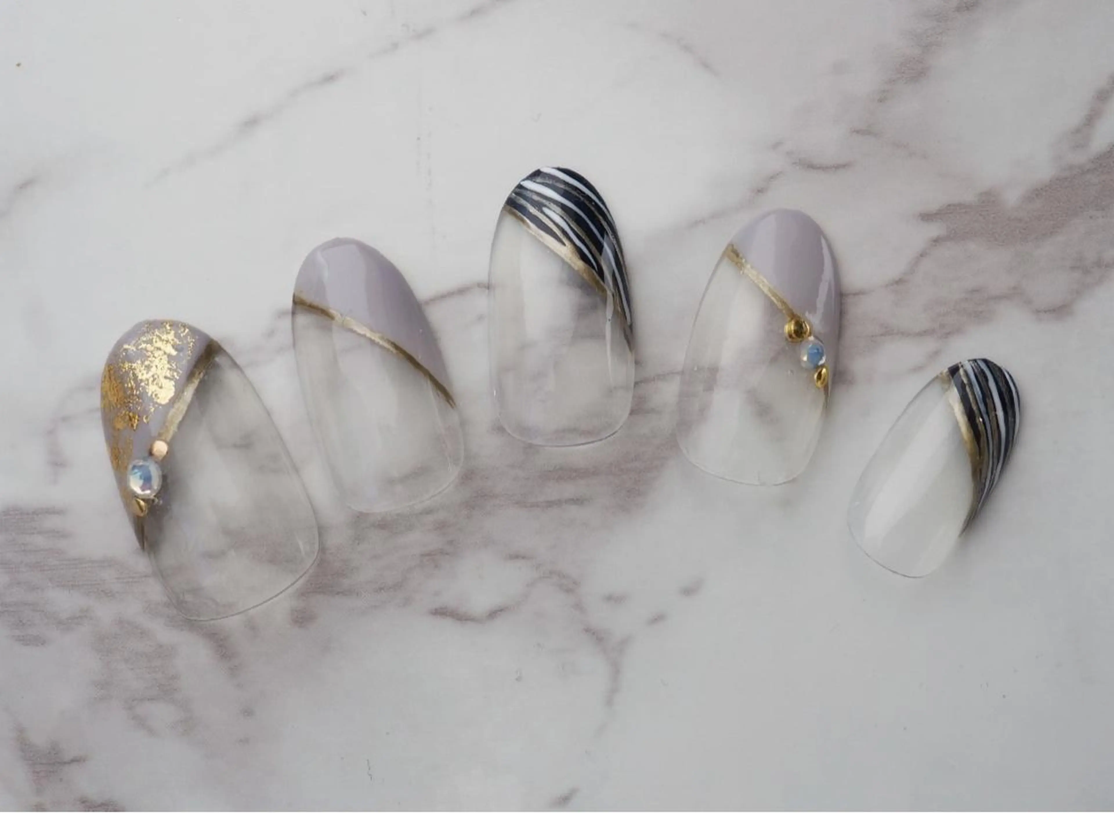 ネイル トップネイリスト Ribbon立川店のネイルデザイン