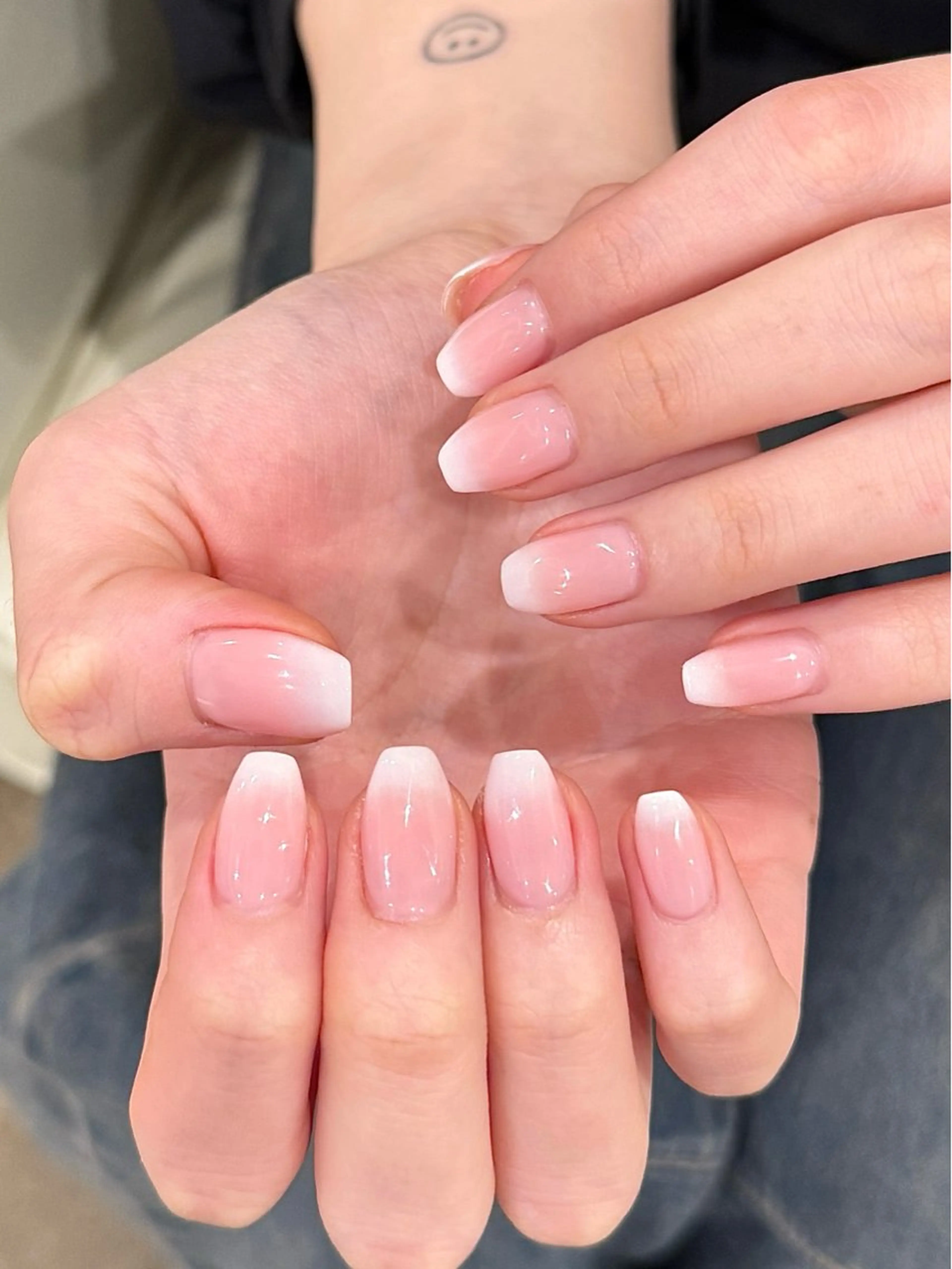 ネイル オーロラネイル チークネイル フレンチネイル ガラスフレンチ グラデーション H&Bsalon カイのネイルデザイン