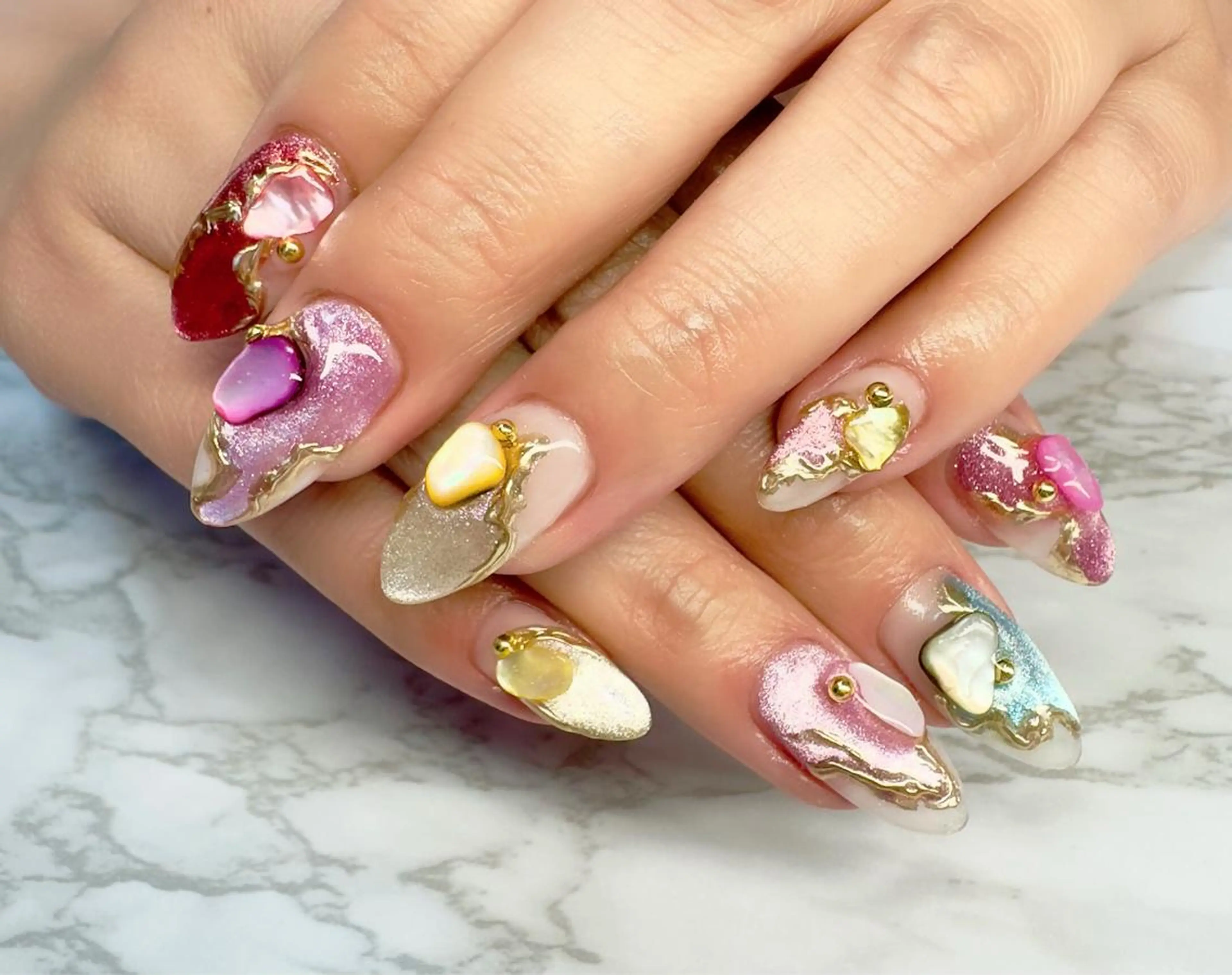 ネイル アートネイル ニュアンスネイル 夏ネイル M.N_ nailのネイルデザイン
