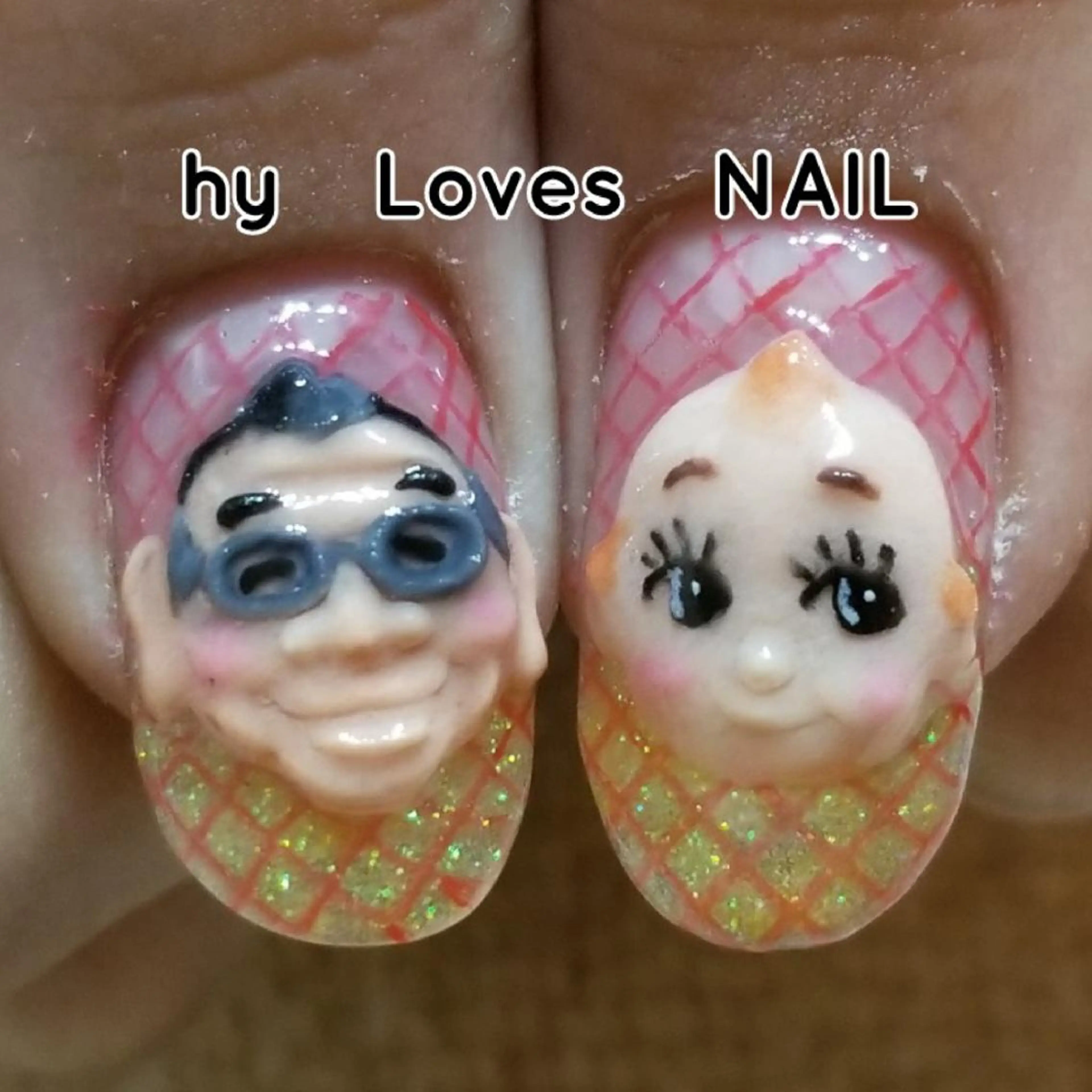 ネイル ラメ(グリッター) ラメグラデーション 赤色 黄色 ハンドネイル よしだ ひろきのネイルデザイン