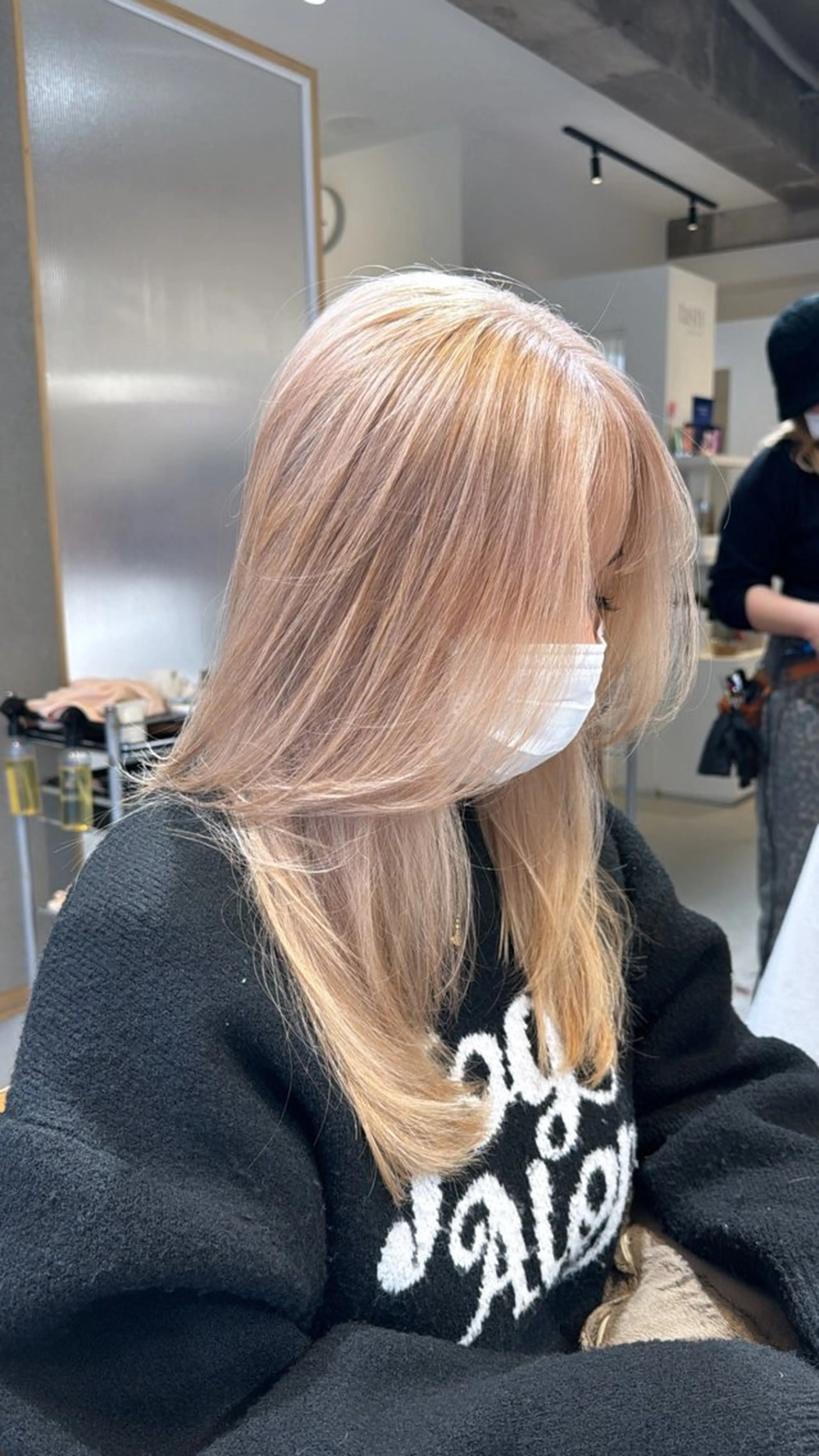 ミディアム カラー ベージュカラー ブロンド ブロンドベージュ 艶髪/ハイトーン💎 レイヤー/Reijiのヘアスタイル