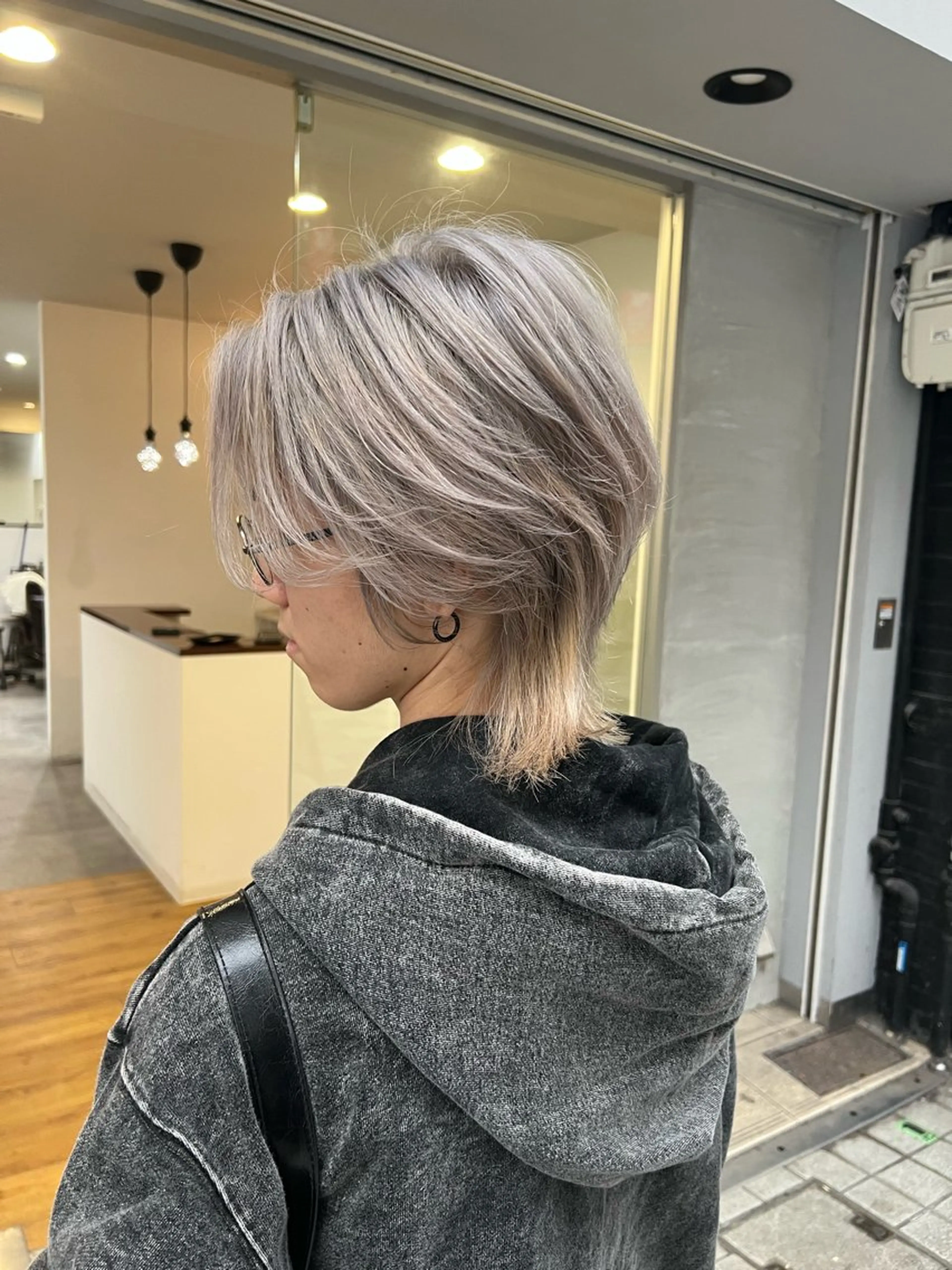 ショート カラー ブリーチ ウルフカット ヘアカラー トリートメント YURA所属・藤本 翔己のヘアスタイル