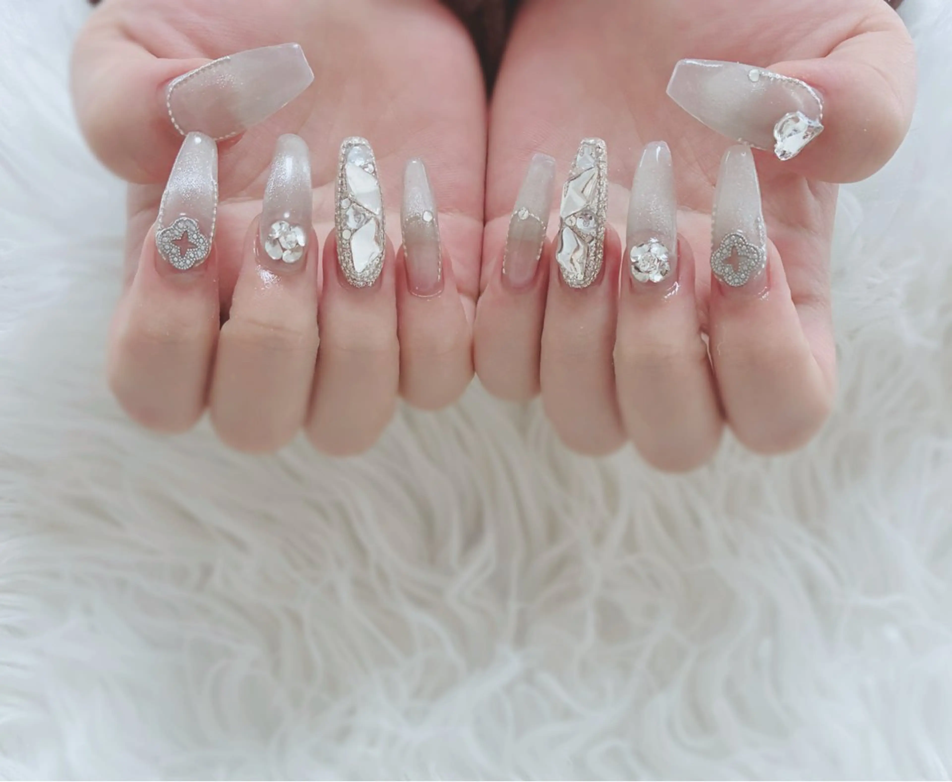 ネイル ESPOIR Ｎのネイルデザイン