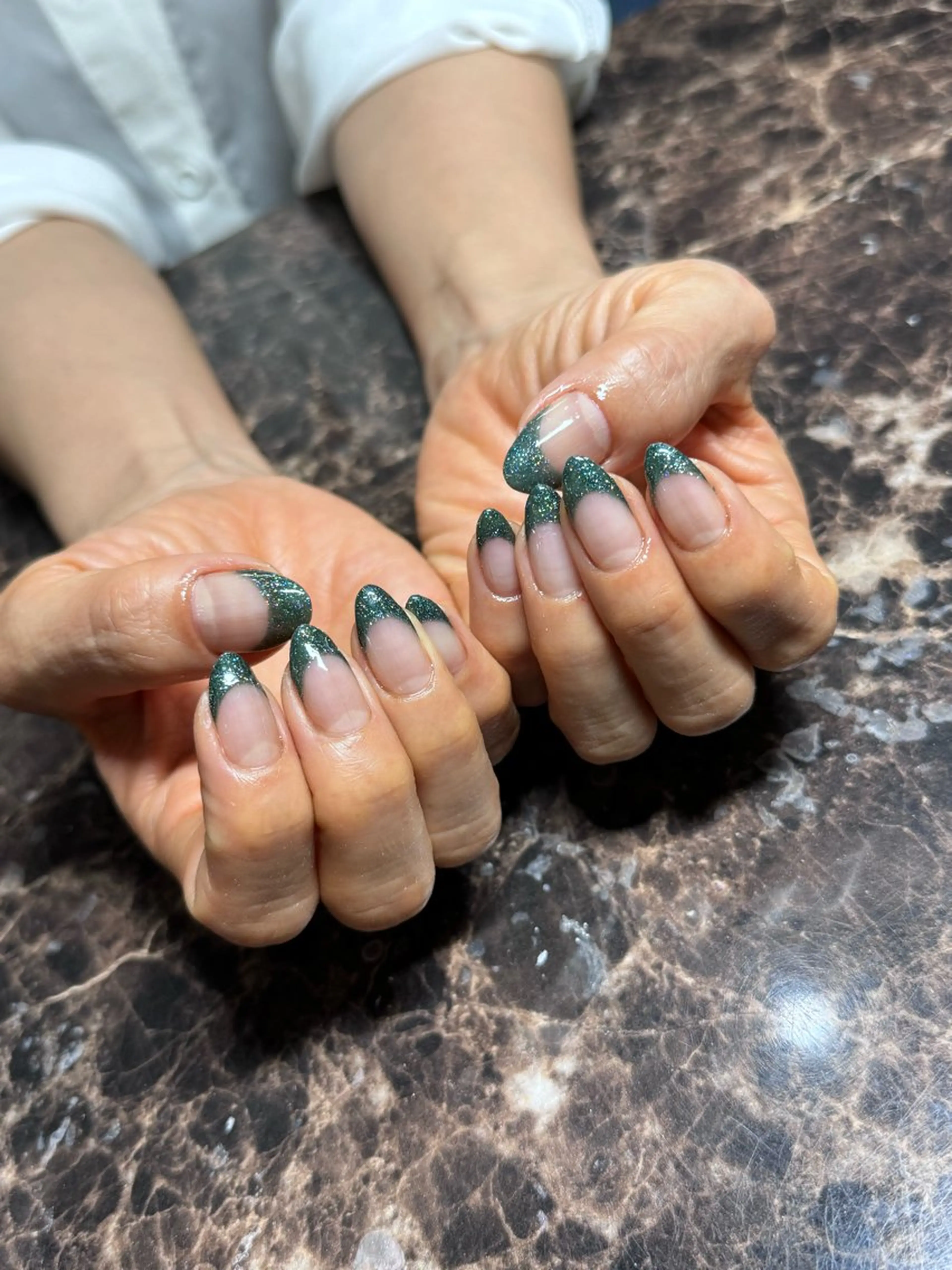 ネイル フレンチネイル グリーン ラメ(グリッター) ハンドネイル IROHA NAIL Mihoのネイルデザイン