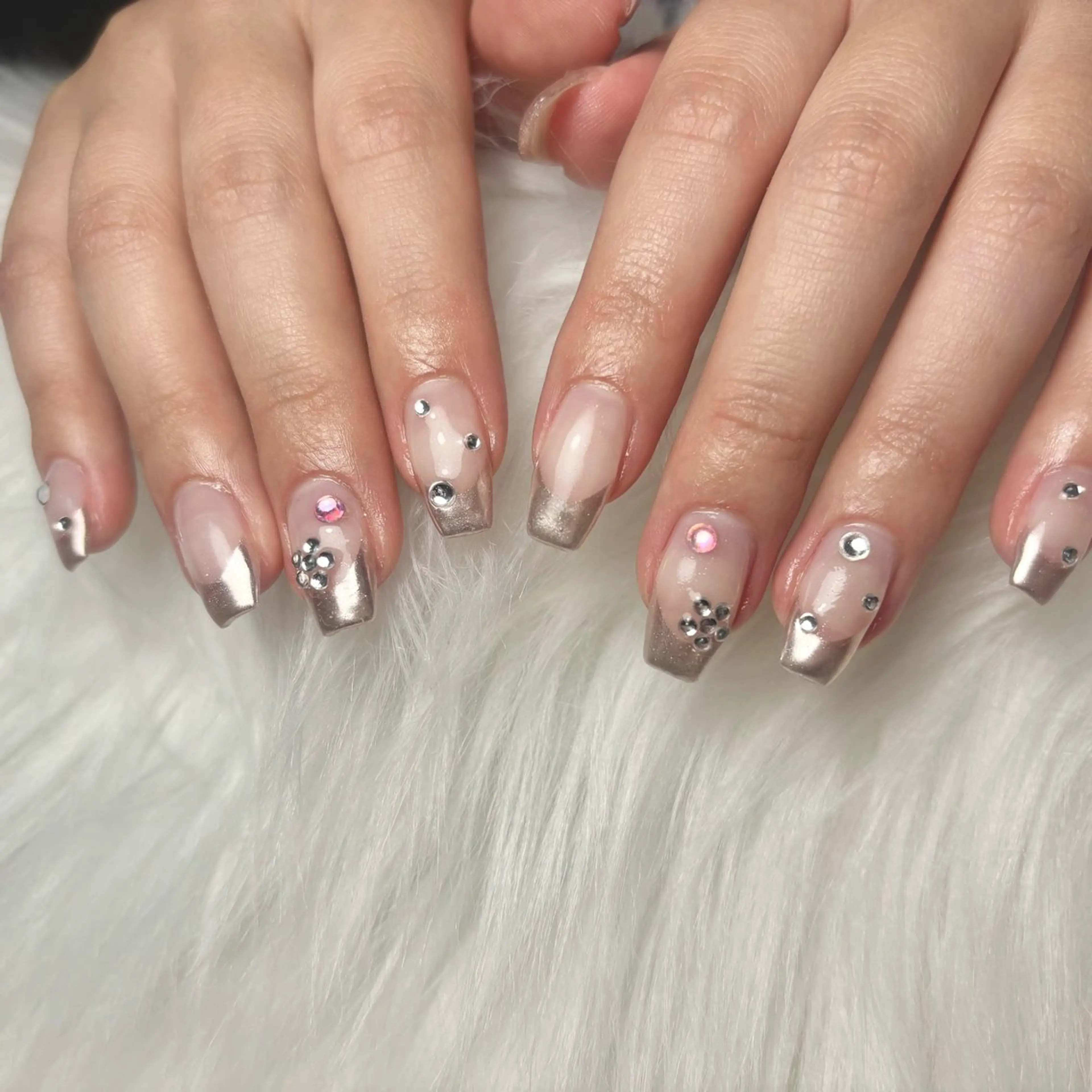 ネイル フレンチネイル ミラーネイル ハンドネイル NAILSALON 【CHOUCHOU】のネイルデザイン