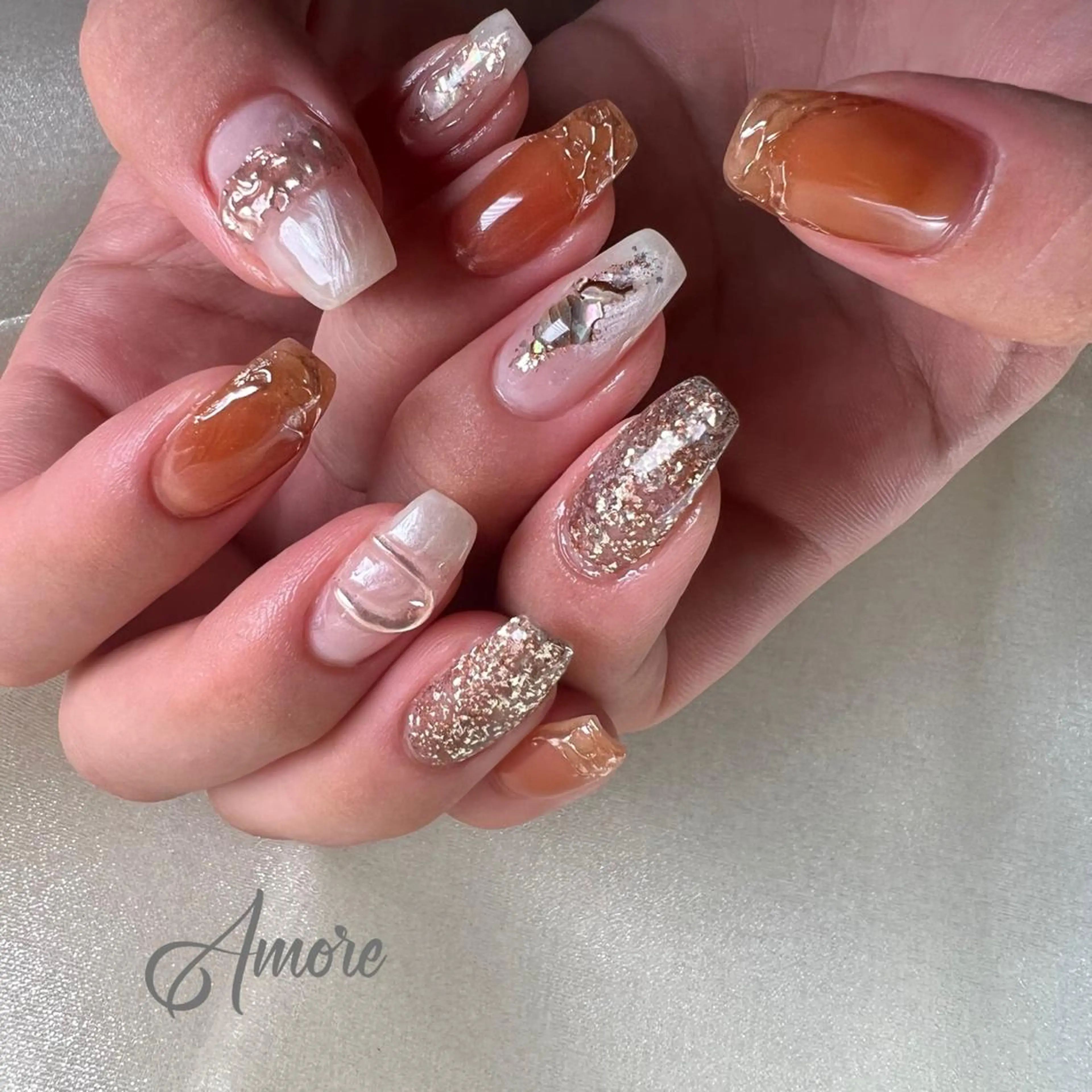 ネイル ジェルネイル 氷ネイル・うるうるネイル マグネットネイル ミラーネイル ニュアンスネイル You kyehwaのネイルデザイン