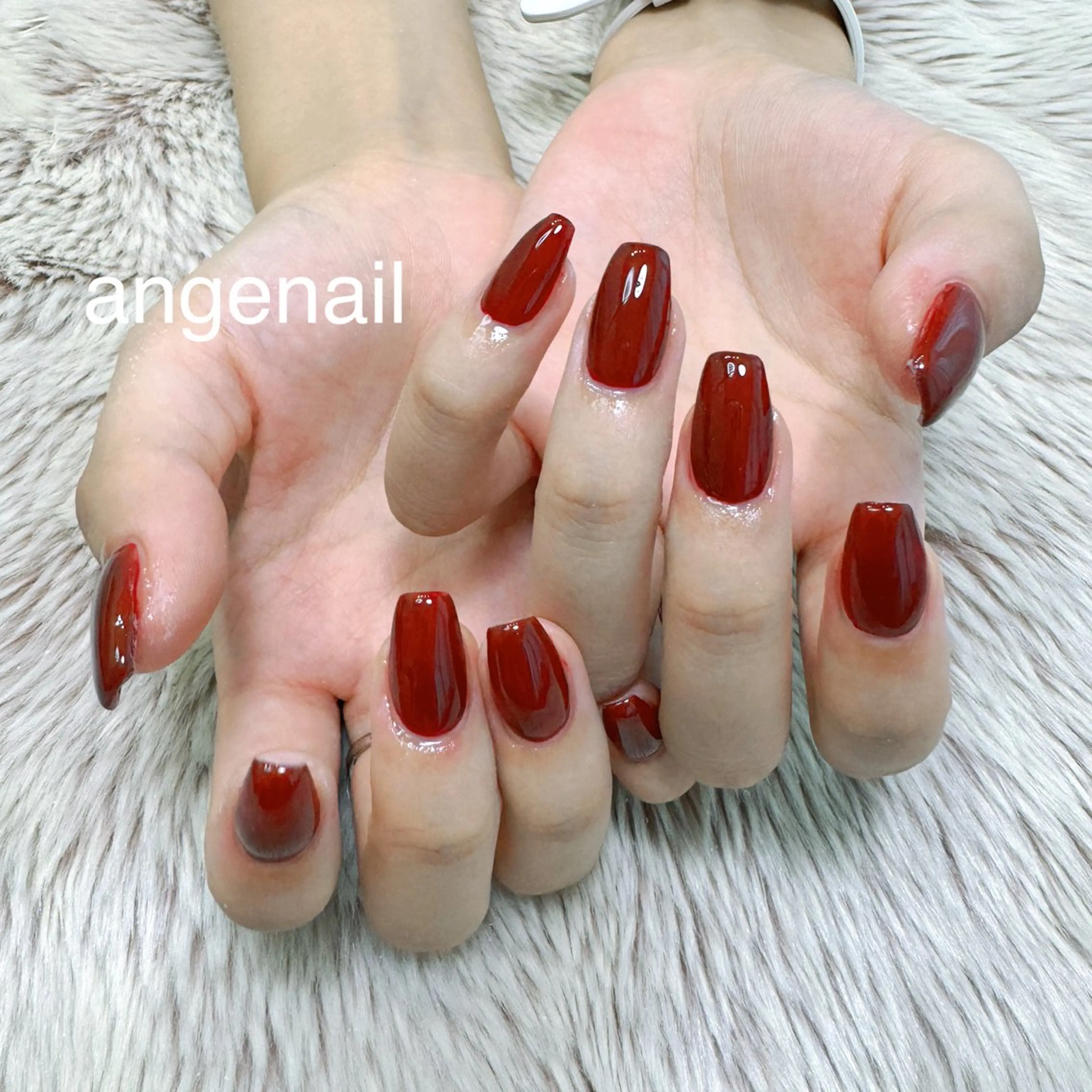 ネイル ハンドネイル オーナーネイリスト MAKIのネイルデザイン