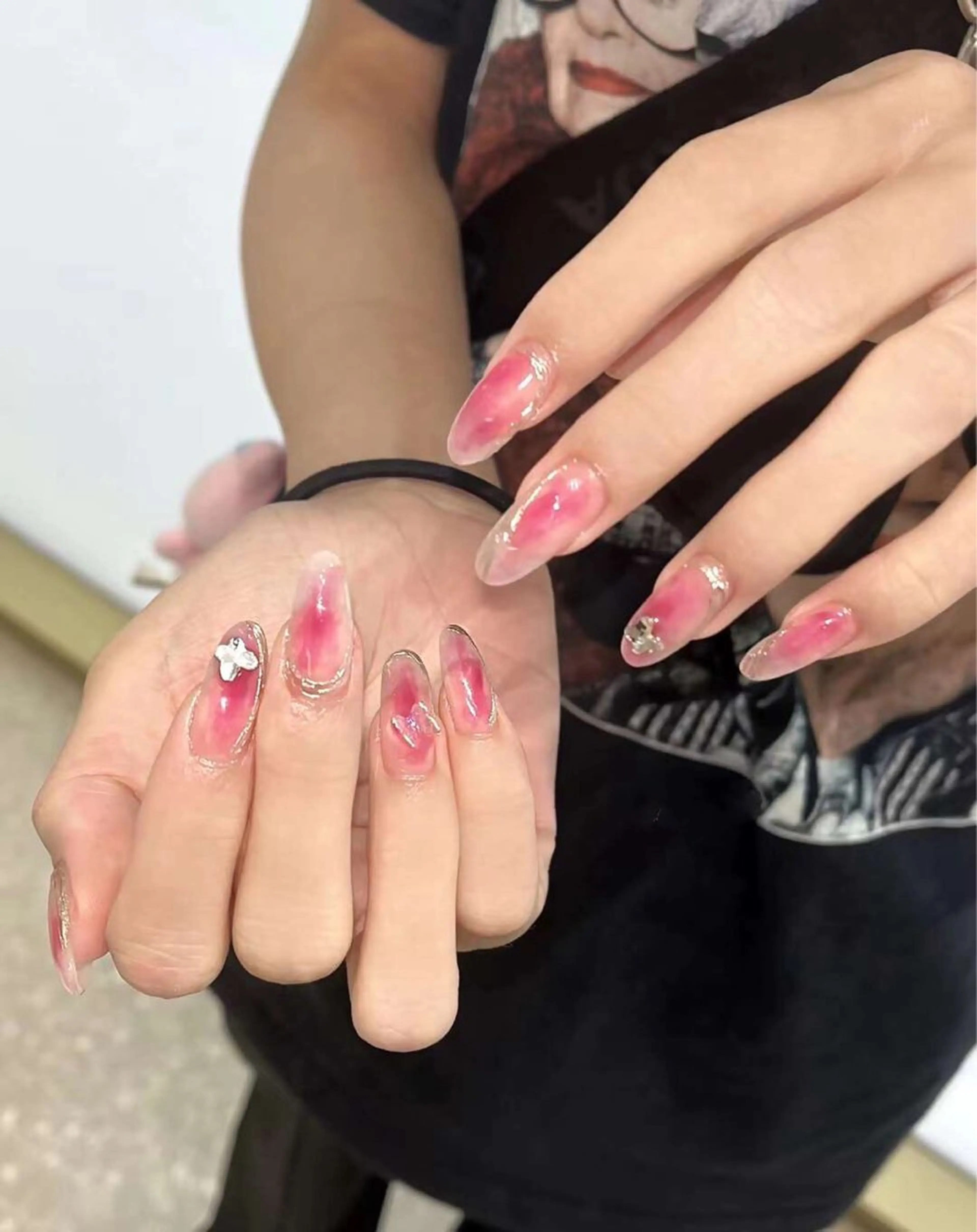 ネイル ハンドネイル VIVIAN リサのネイルデザイン