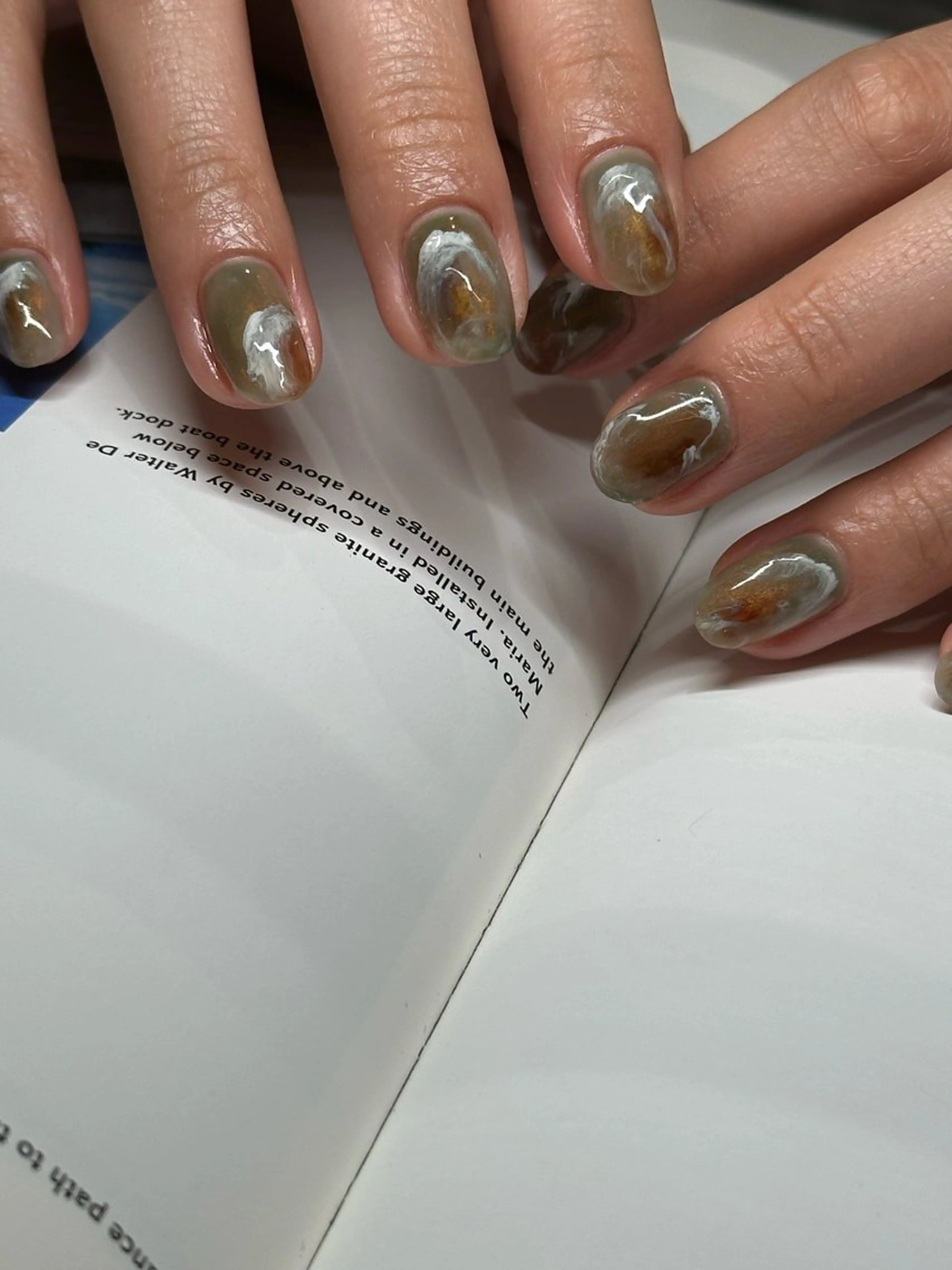 ネイル ハンドネイル m o m o / 高岡ネイルのネイルデザイン