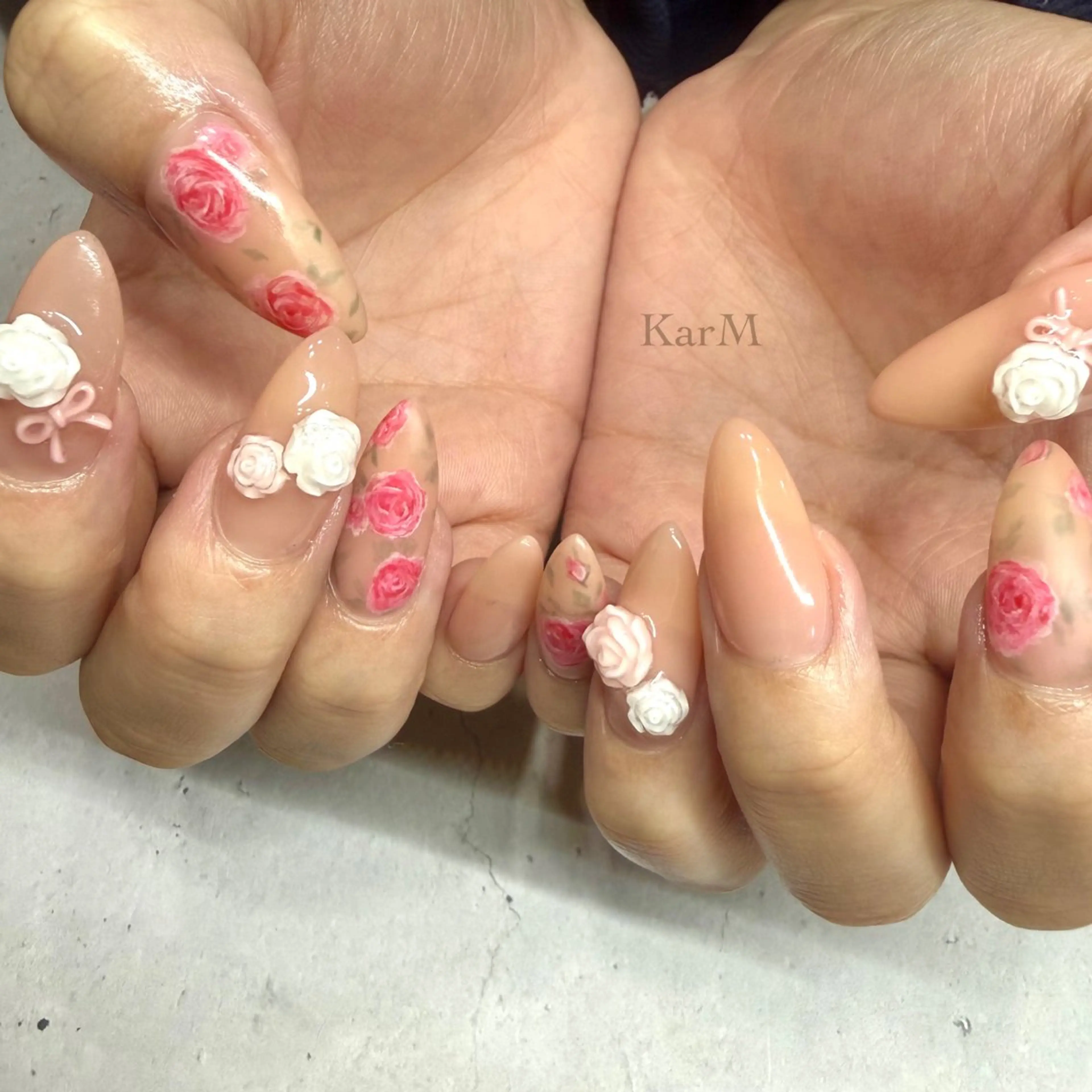 ネイル オーロラネイル チークネイル ドット フラッシュネイル フレンチネイル ハンドネイル ogino karinのネイルデザイン