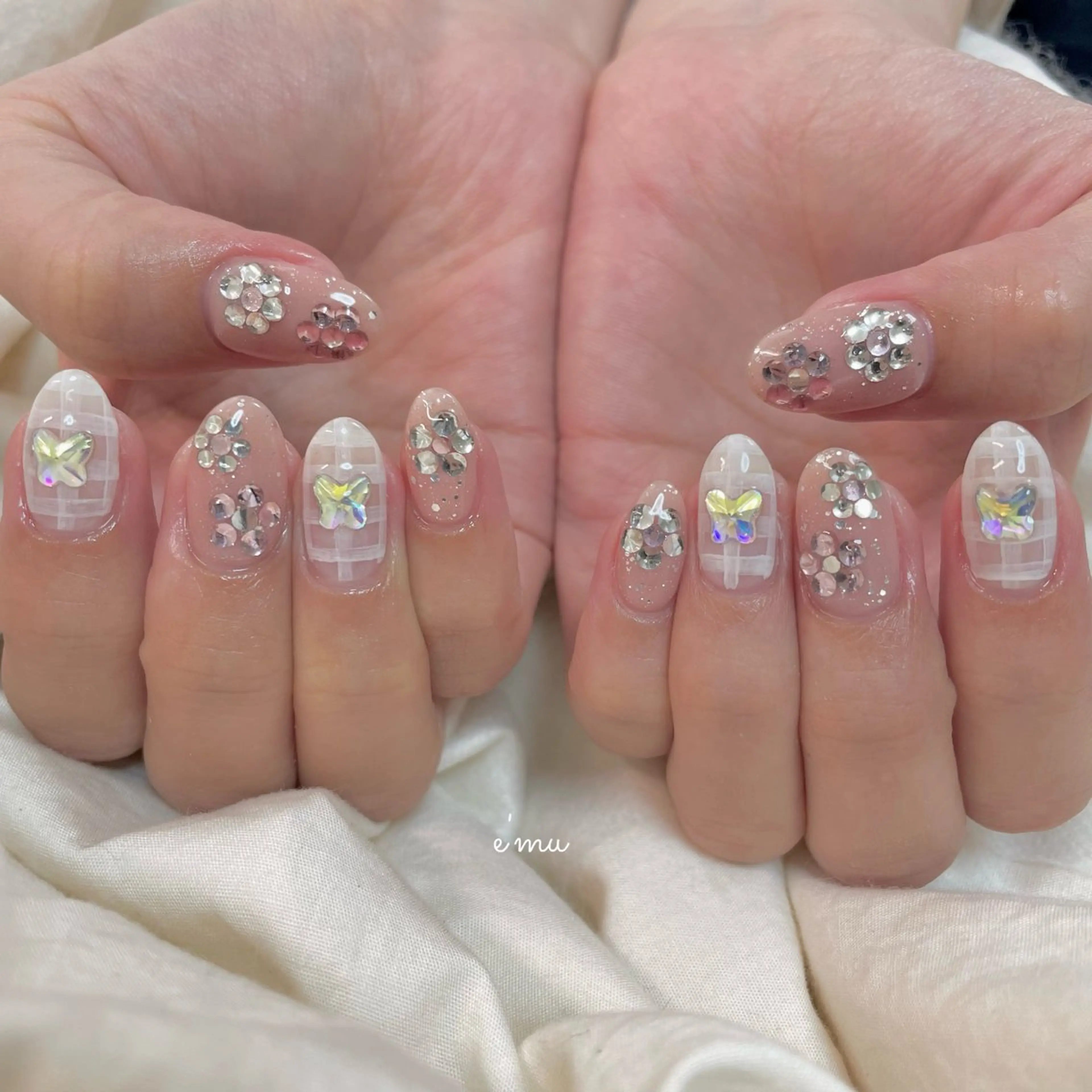 ネイル フラワーネイル ハンドネイル nail salon e'mu💐のネイルデザイン