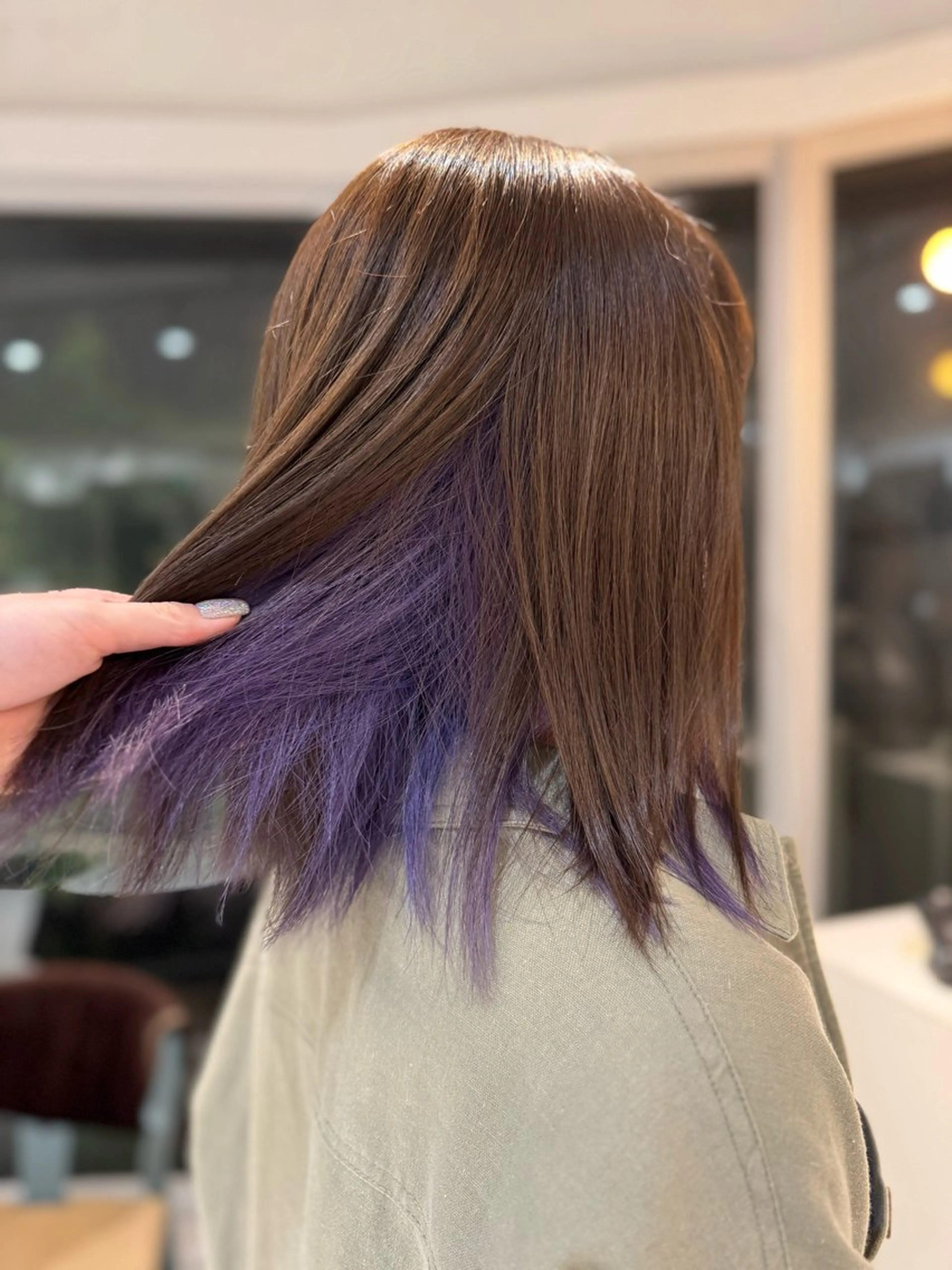 ミディアム カラー ベージュカラー ブリーチ インナーカラー パープルカラー うる艶カラー Hotaruのヘアスタイル