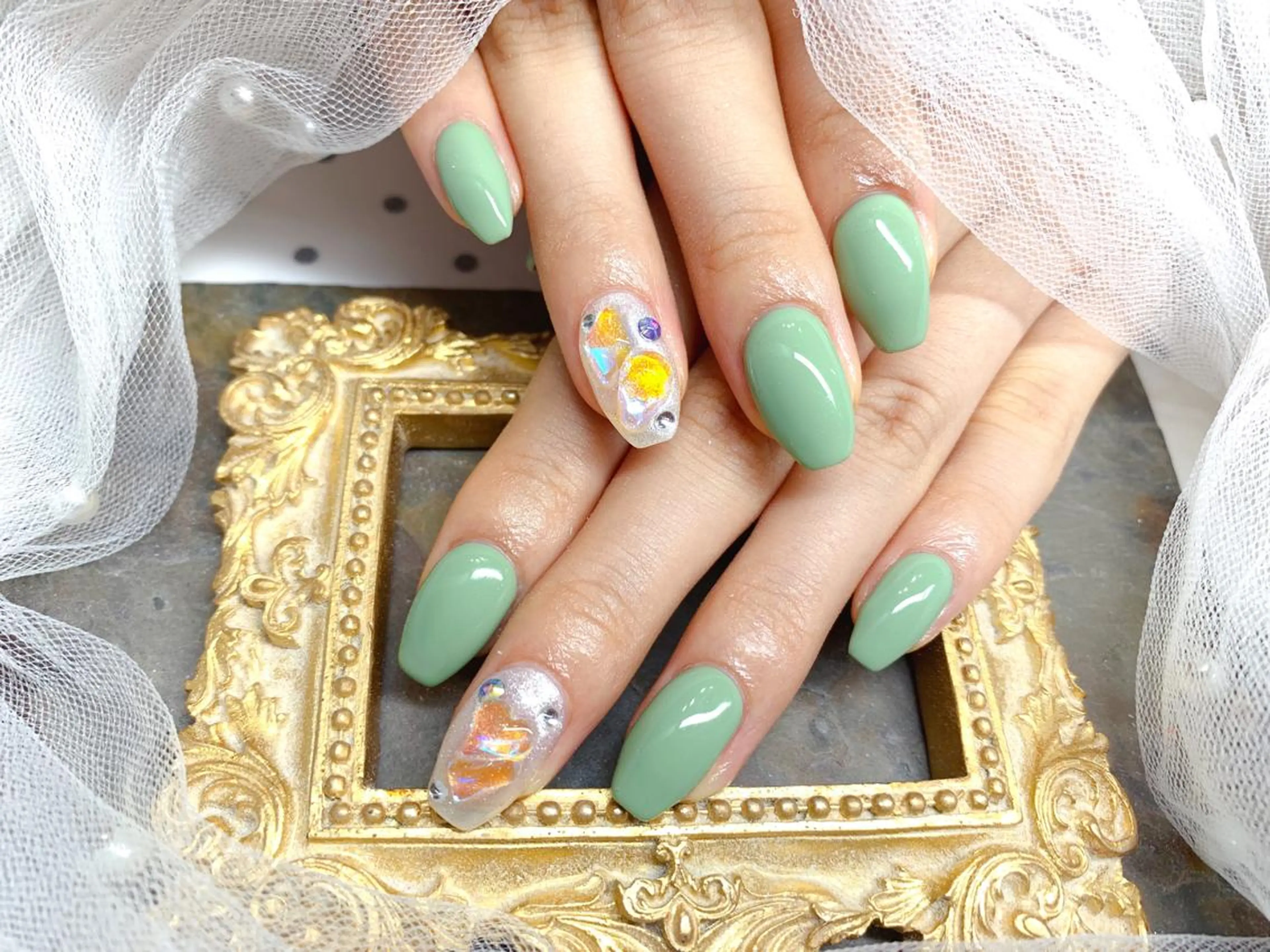 ネイル ハンドネイル マジックミラー所属・マジック ミラーのネイルデザイン