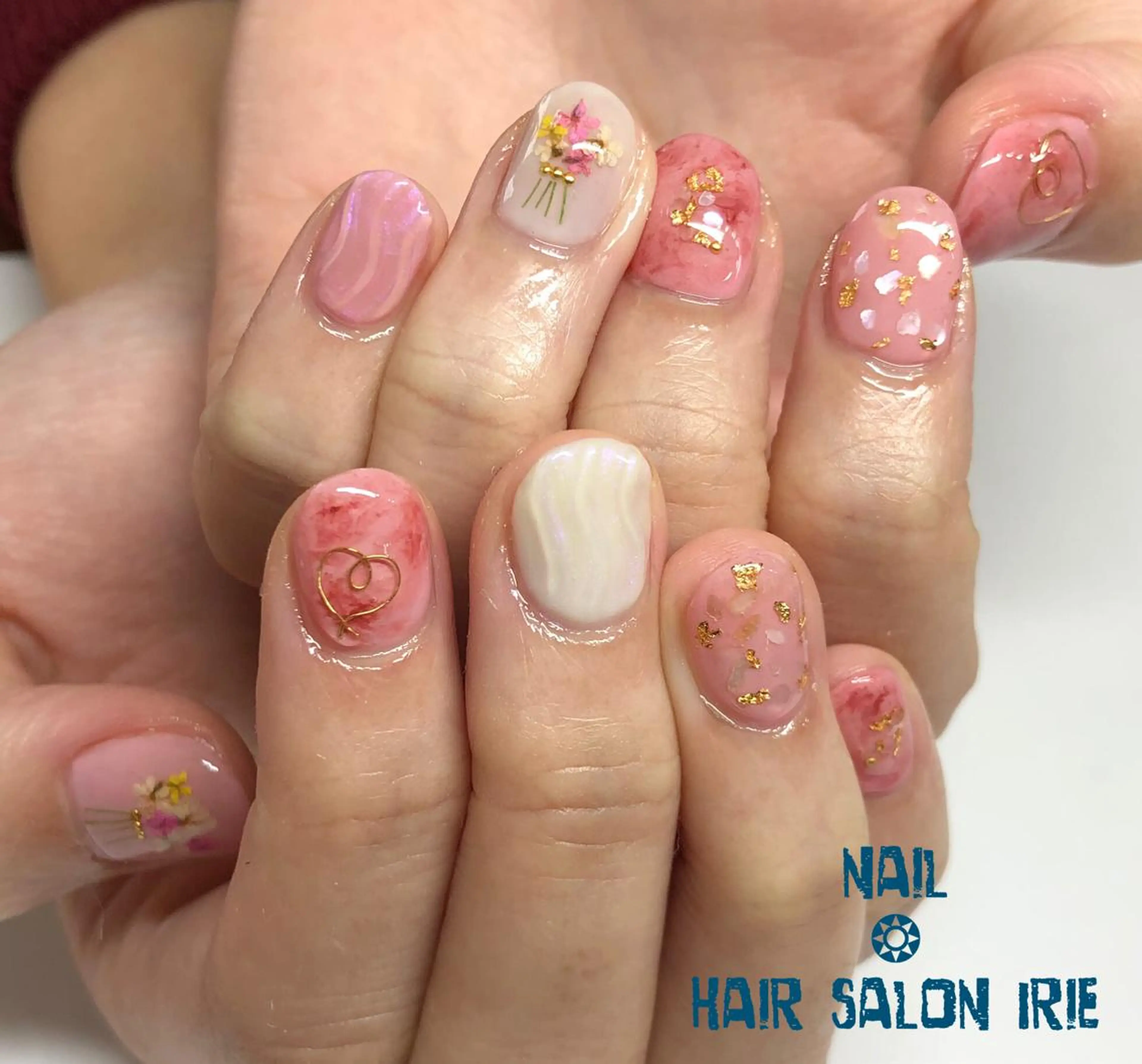 ネイル 持ち込み Hair salon Irie所属・與儀 知佳のネイルデザイン