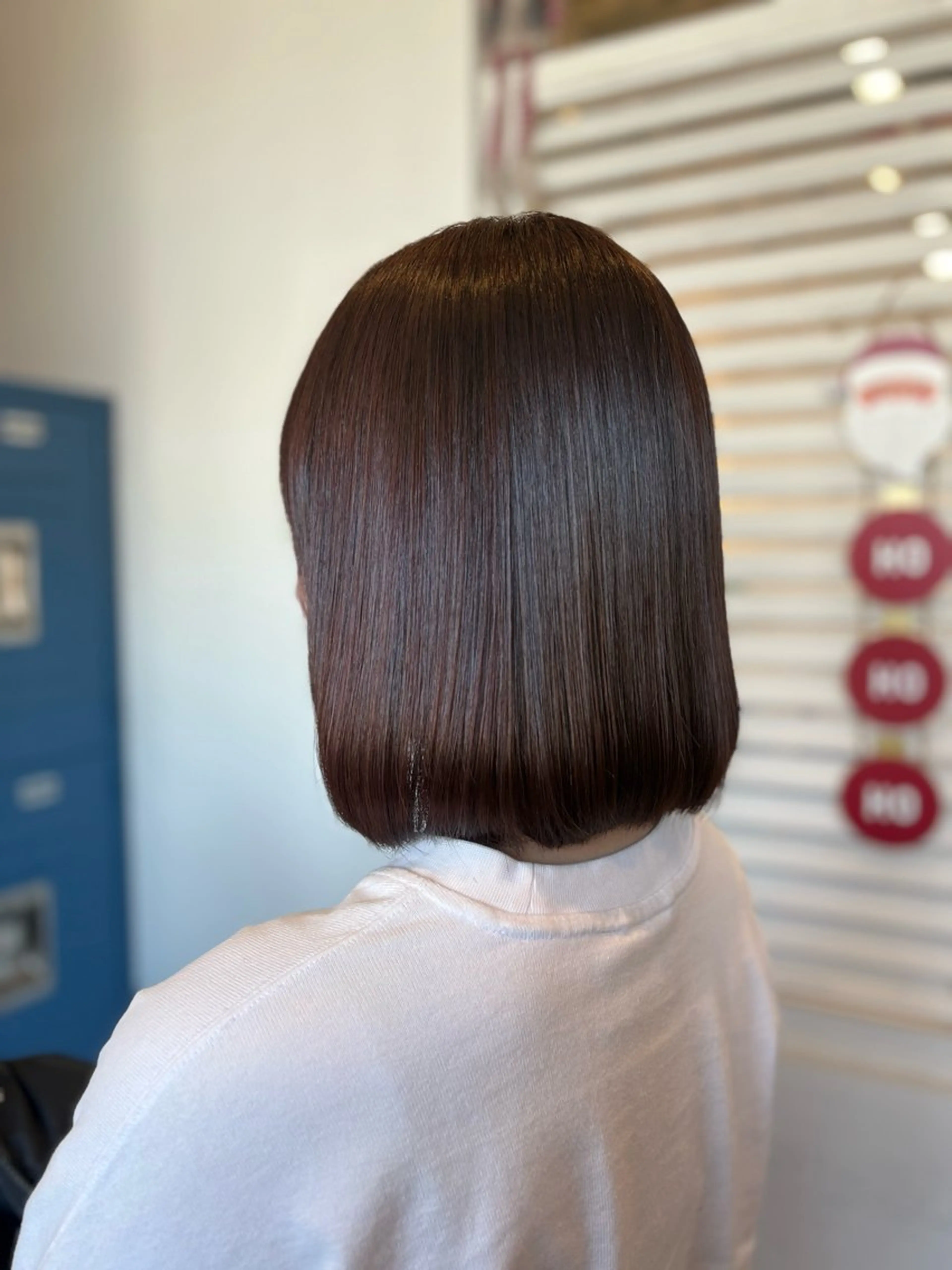 ショート カラー 安部 美里のヘアスタイル