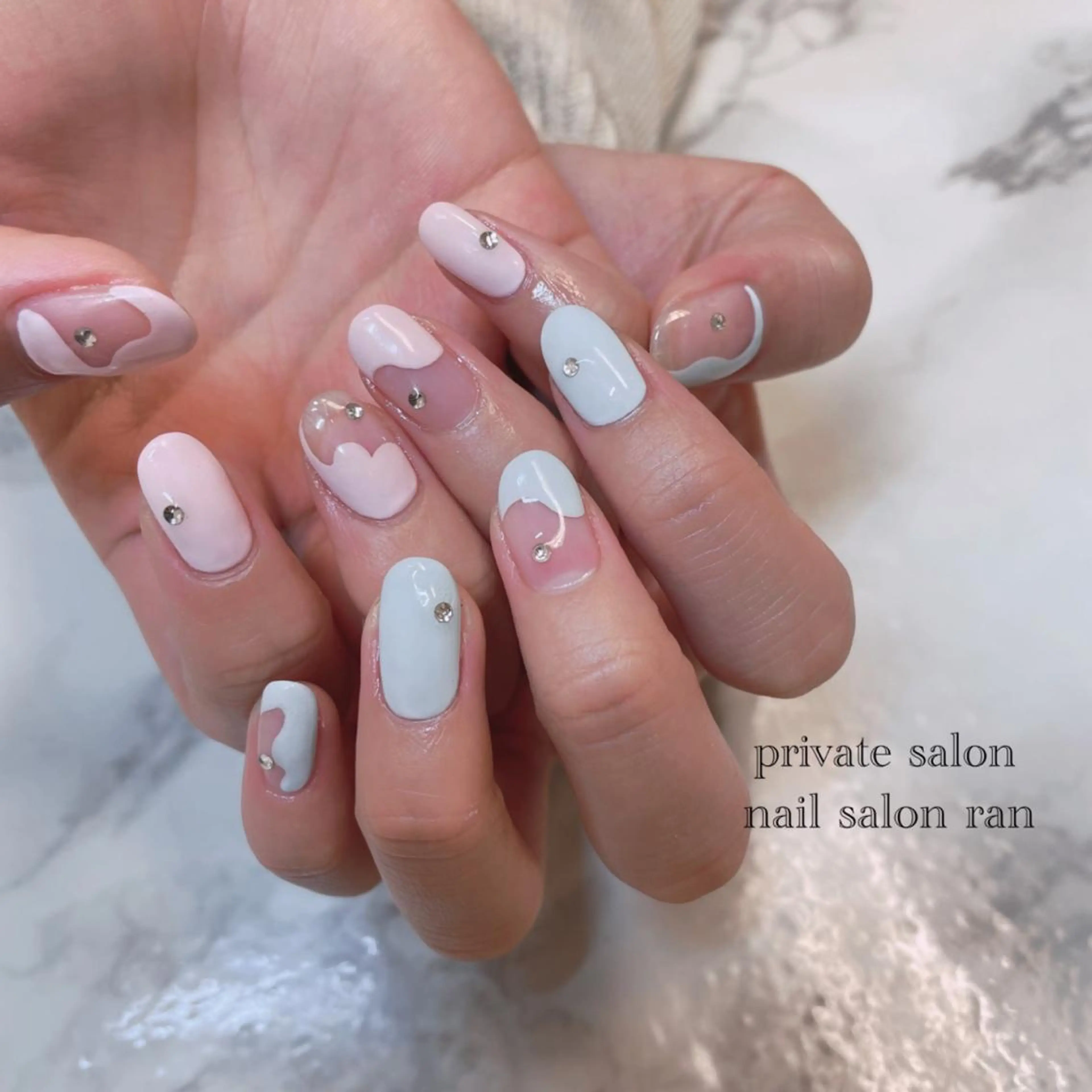 ネイル ニュアンスネイル nailsalon ranのネイルデザイン