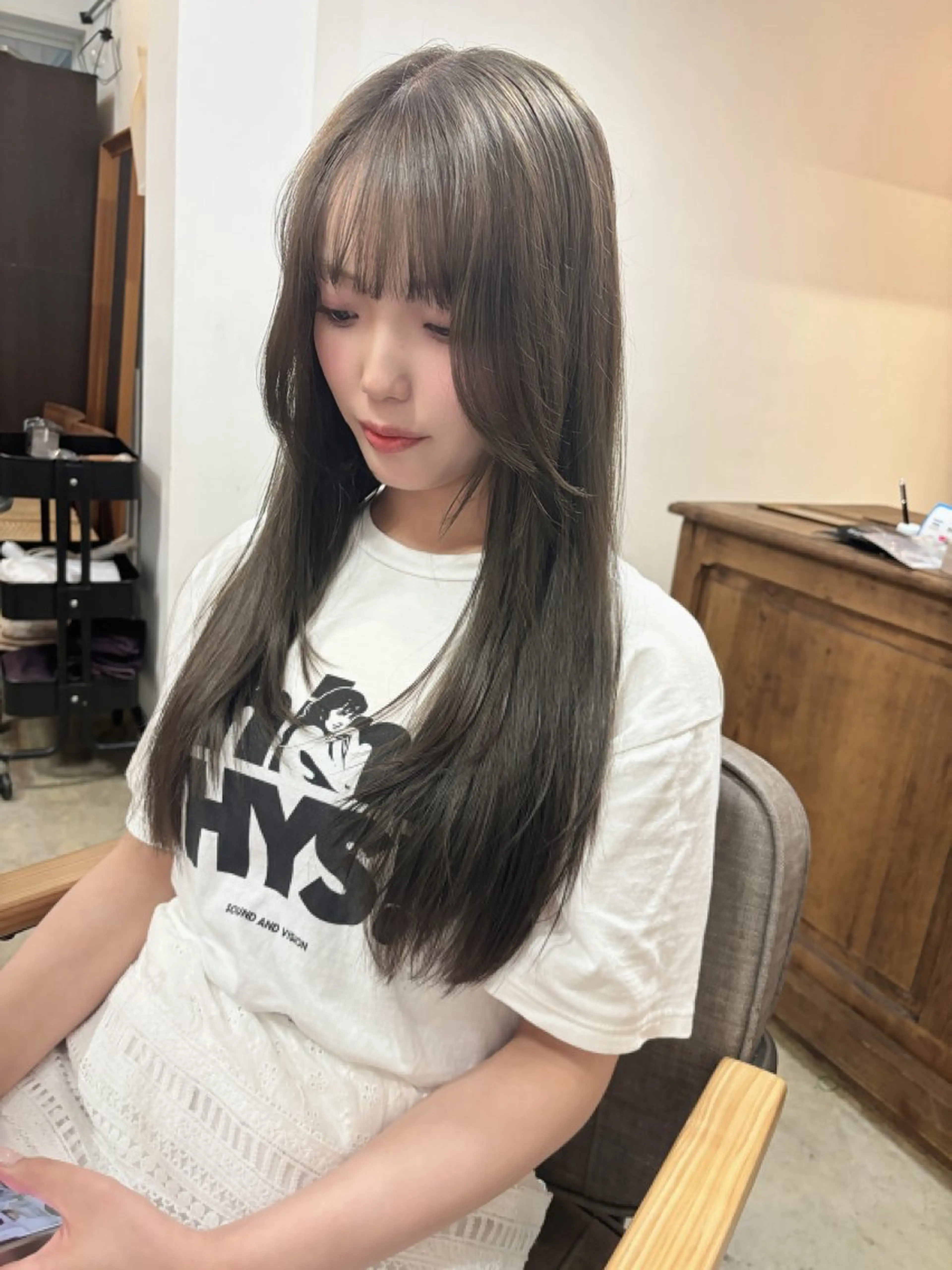 ロング カラー カット ヘアカラー トリートメント 【韓国レイヤー特化 ハッシュカット】のヘアスタイル