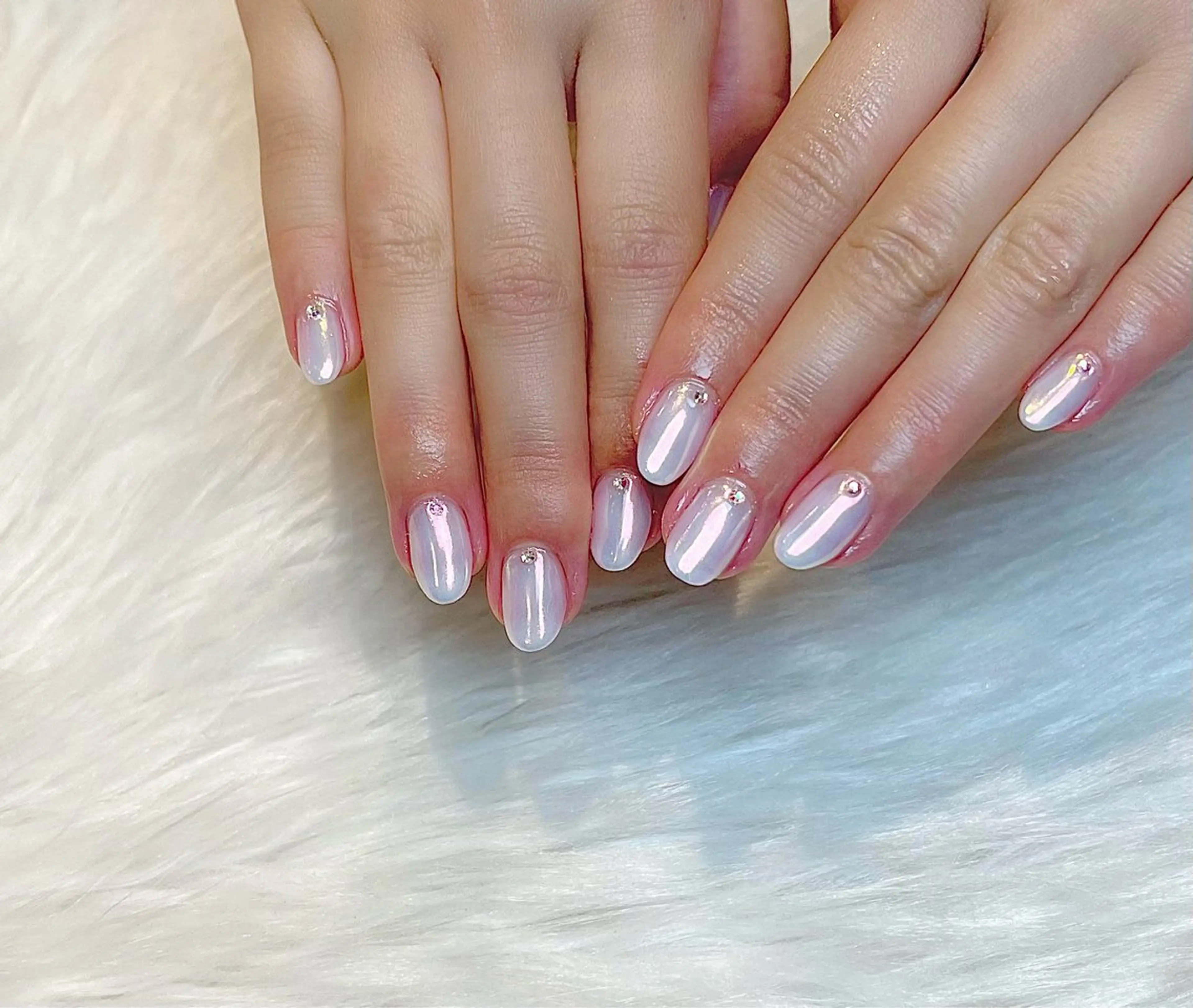 ネイル オーロラネイル ストーンネイル Lino+ ネイル&よもぎ蒸しのネイルデザイン