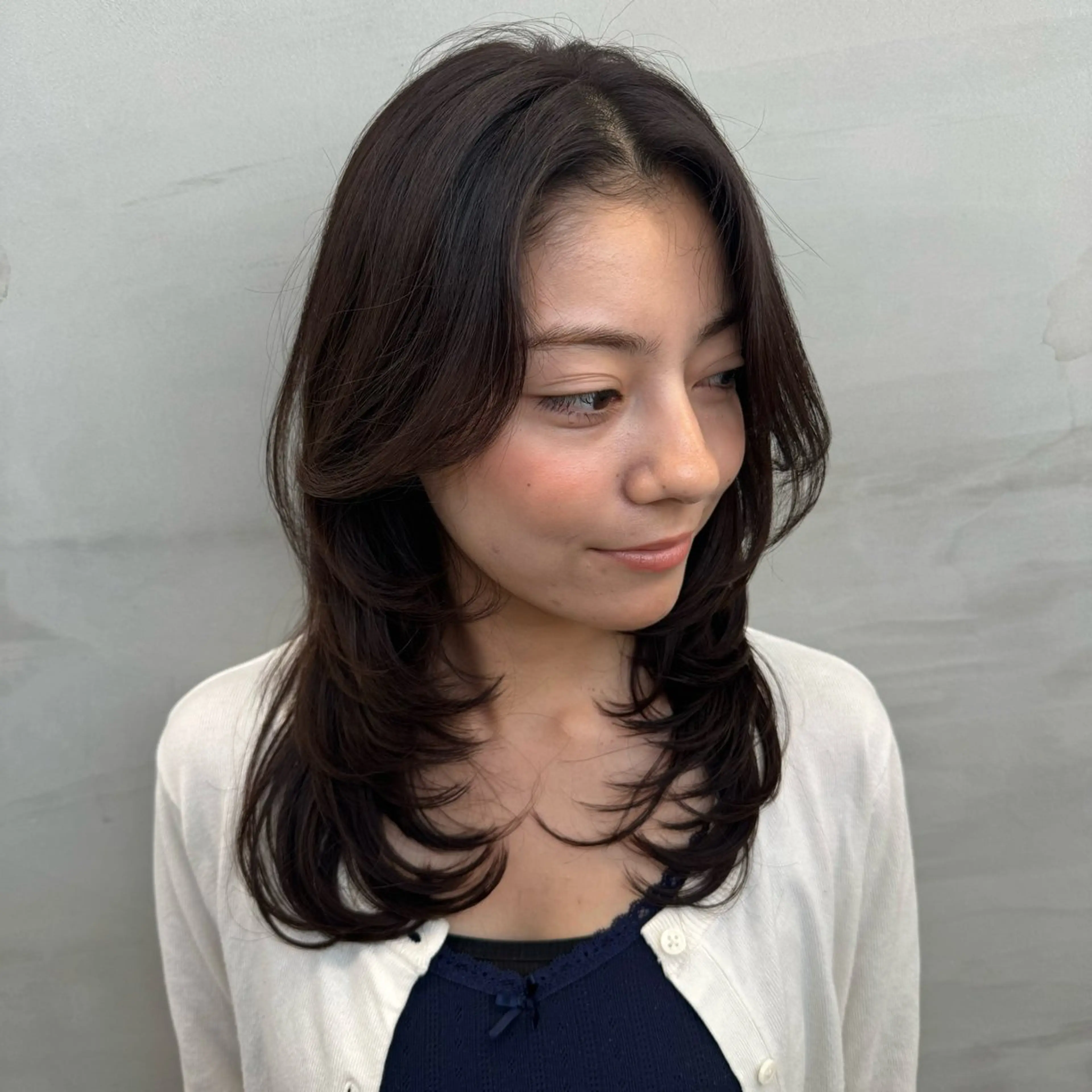 セミロング カラー ヘアアレンジ 韓国風ヘア レイヤーカット カット ヘアカラー トリートメント 🌟🍒ハイトーン 韓国ヘア/ユウミのヘアスタイル