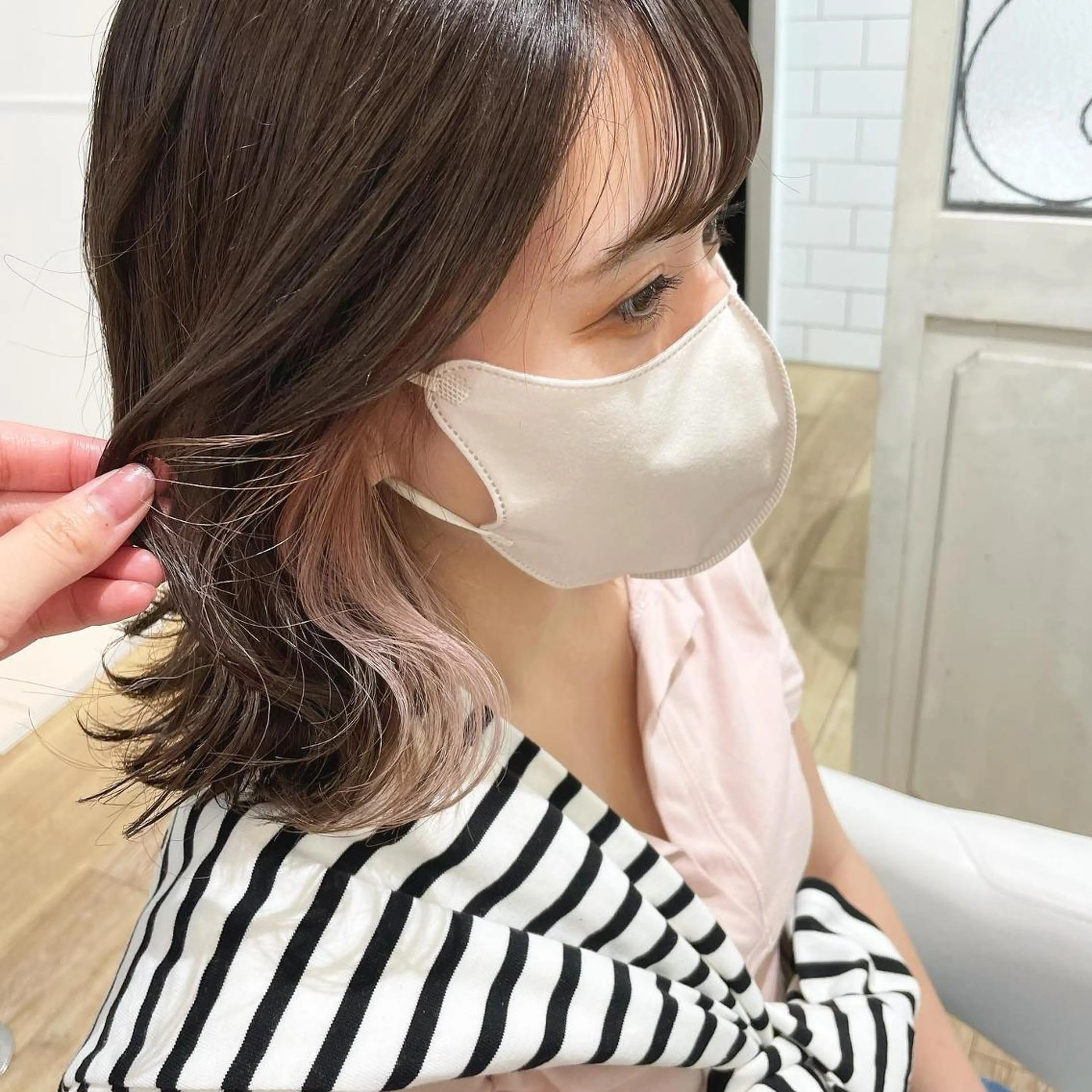 ミディアム カラー パーマ ヘアアレンジ メンズ キッズ ネイル マツエク・マツパ 透明感カラー イヤリングカラー ラベンダーカラー 🫧垢抜けヘア🫧 SHIORIのヘアスタイル