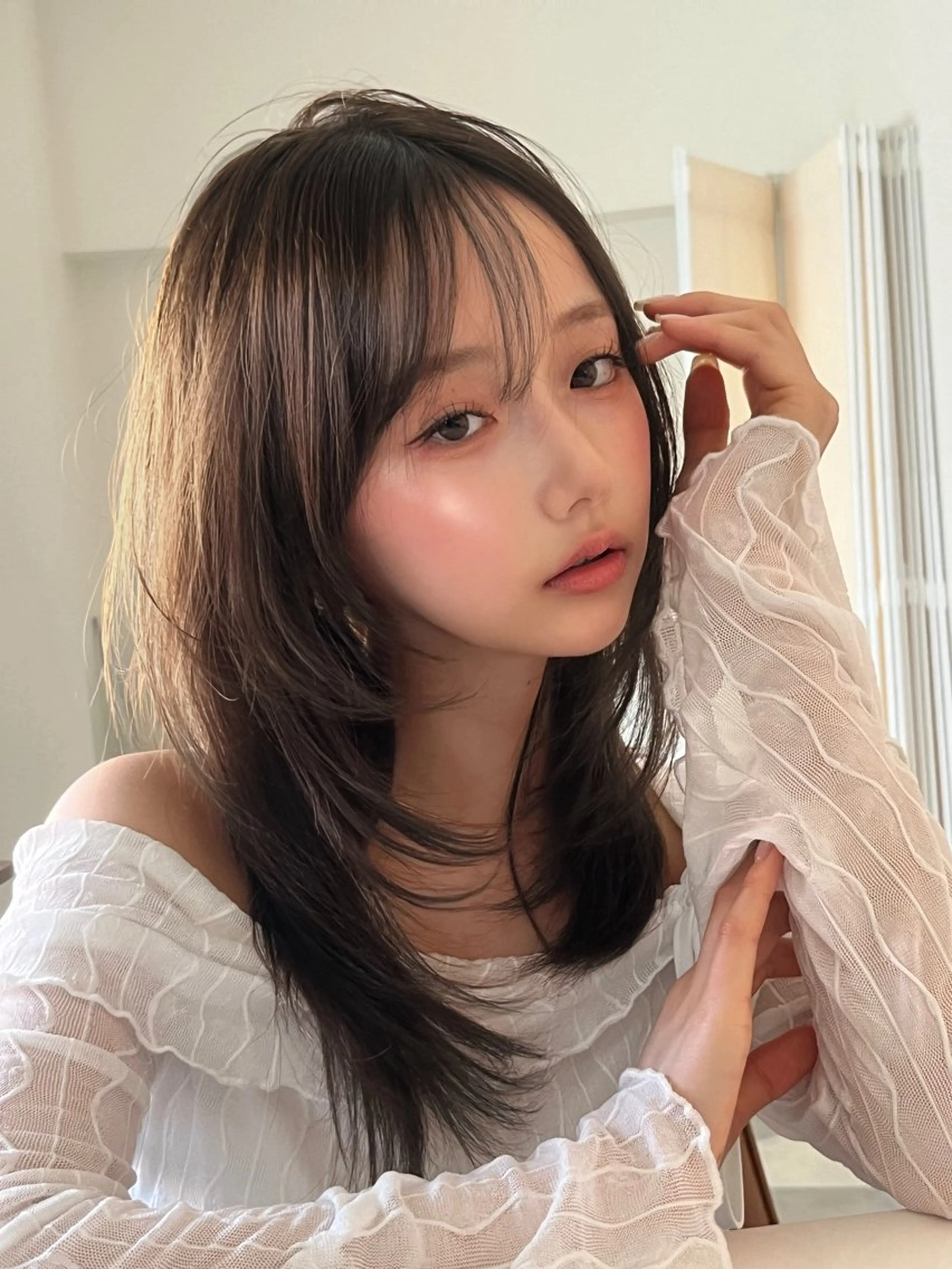 カラー アッシュ ベージュカラー 黒髪 ブリーチ ブルーカラー 透明感カラー✨🩵 韓国ヘアkanatoのヘアスタイル