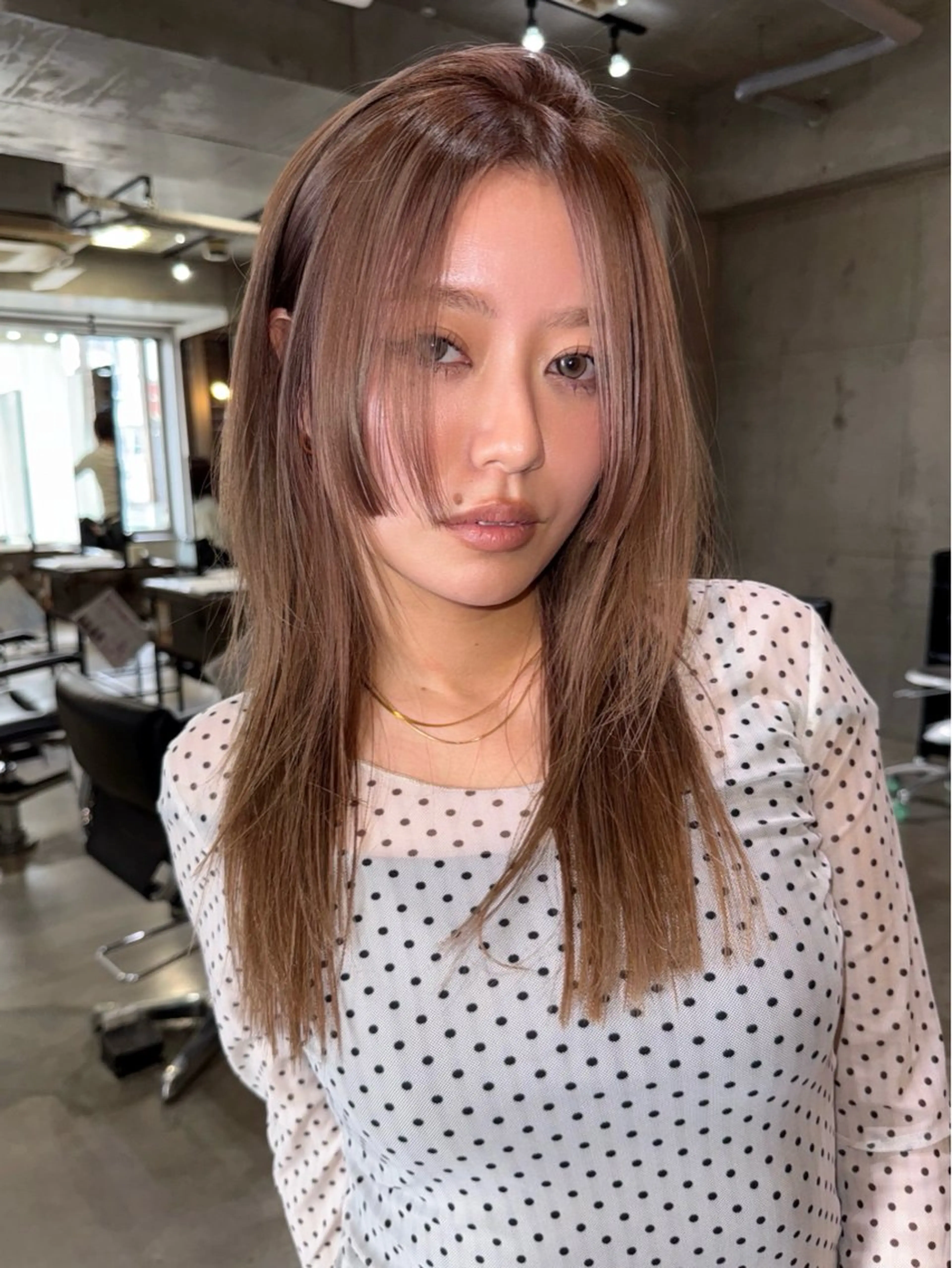 セミロング カット ヘアカラー レイヤーカット\ウル フ　chinatsuのヘアスタイル