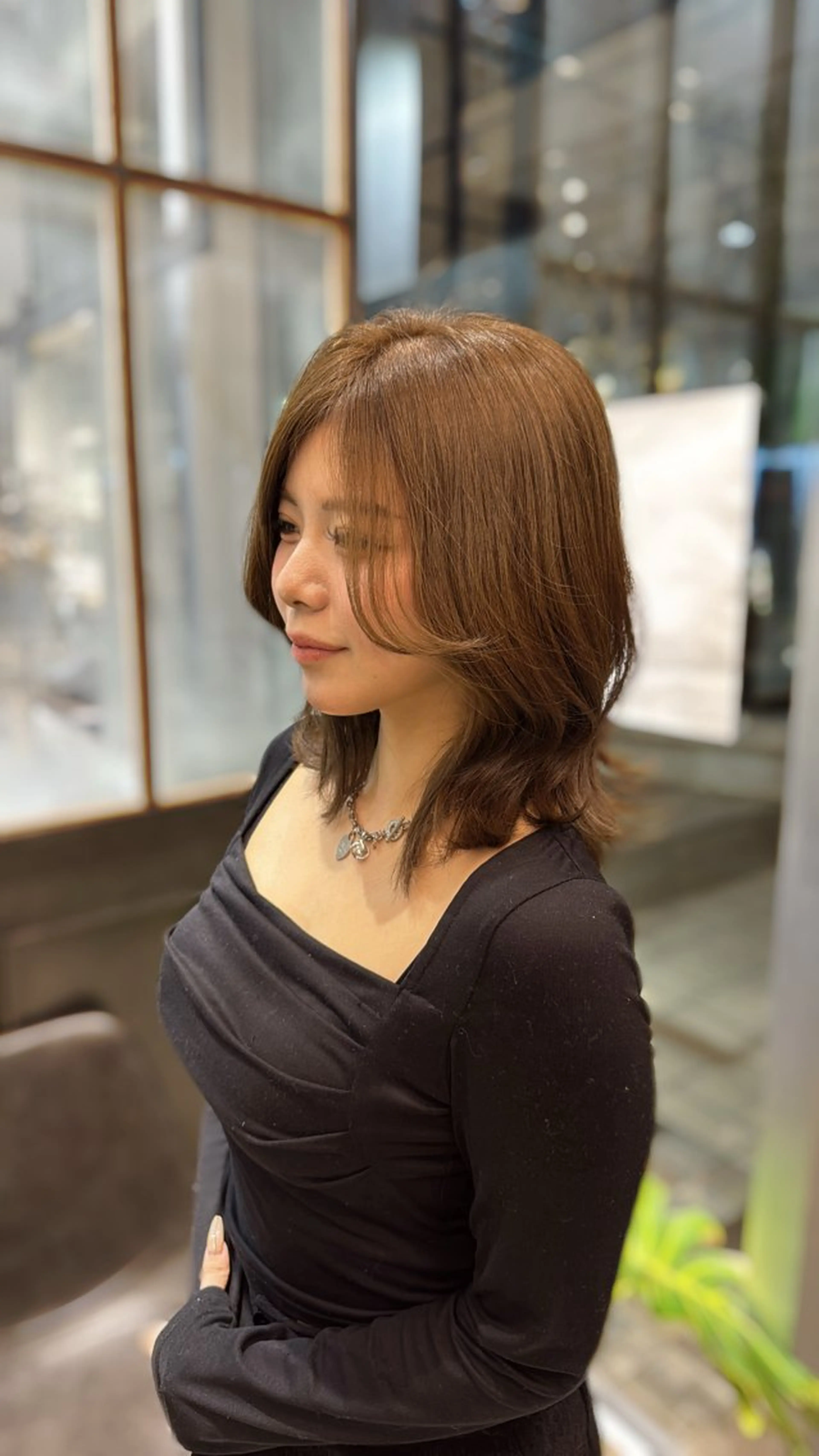 ミディアム カット ヘアカラー レイヤーカット /momocaのヘアスタイル