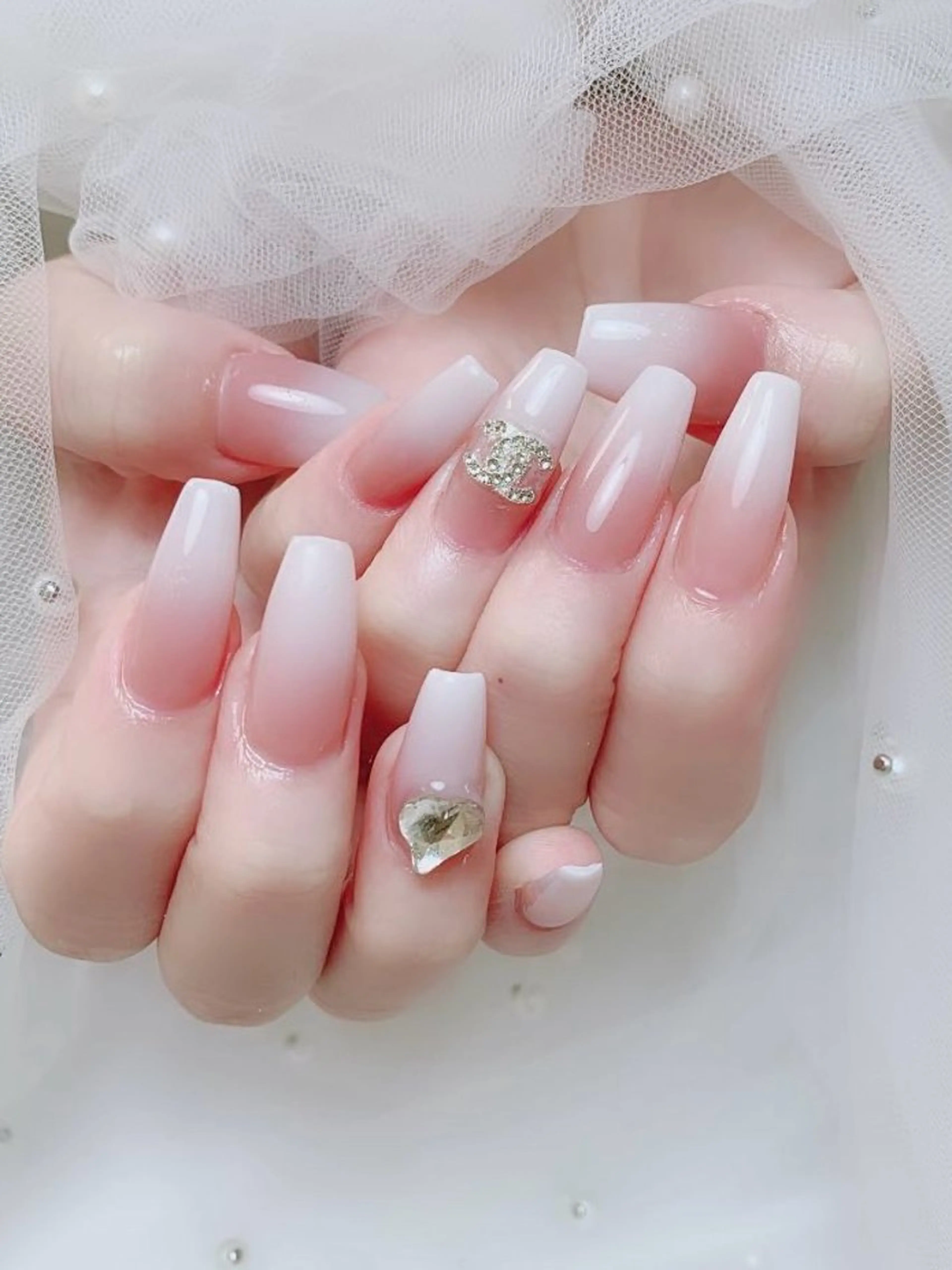 ネイル フレンチネイル ジェルネイル ハート 韓国ネイル マグネットネイル ハンドネイル ネイルサロン lotusのネイルデザイン