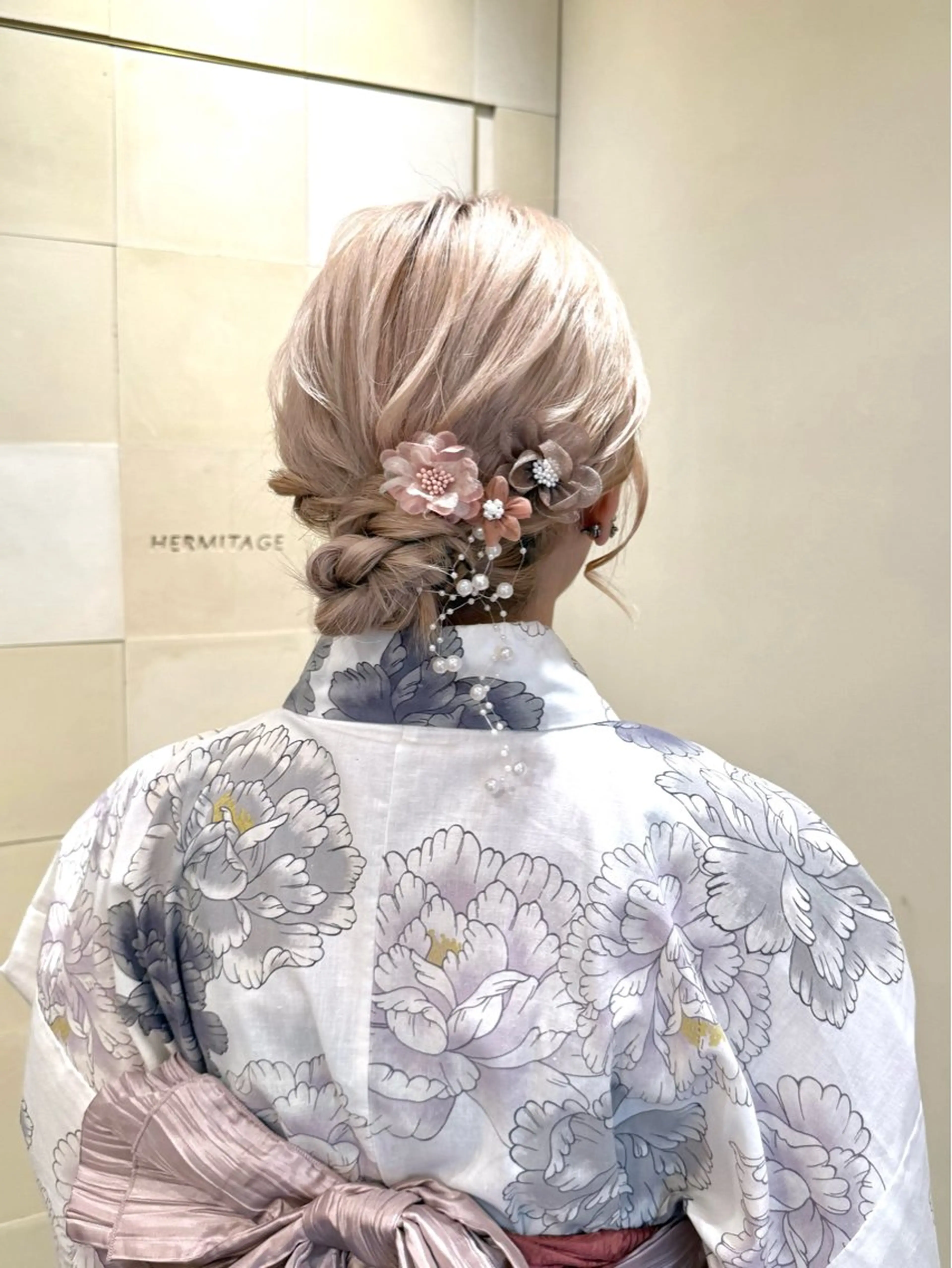 セミロング カラー ヘアアレンジ 浴衣 ヘアカラー HERMITAGE YUDUKIのヘアスタイル