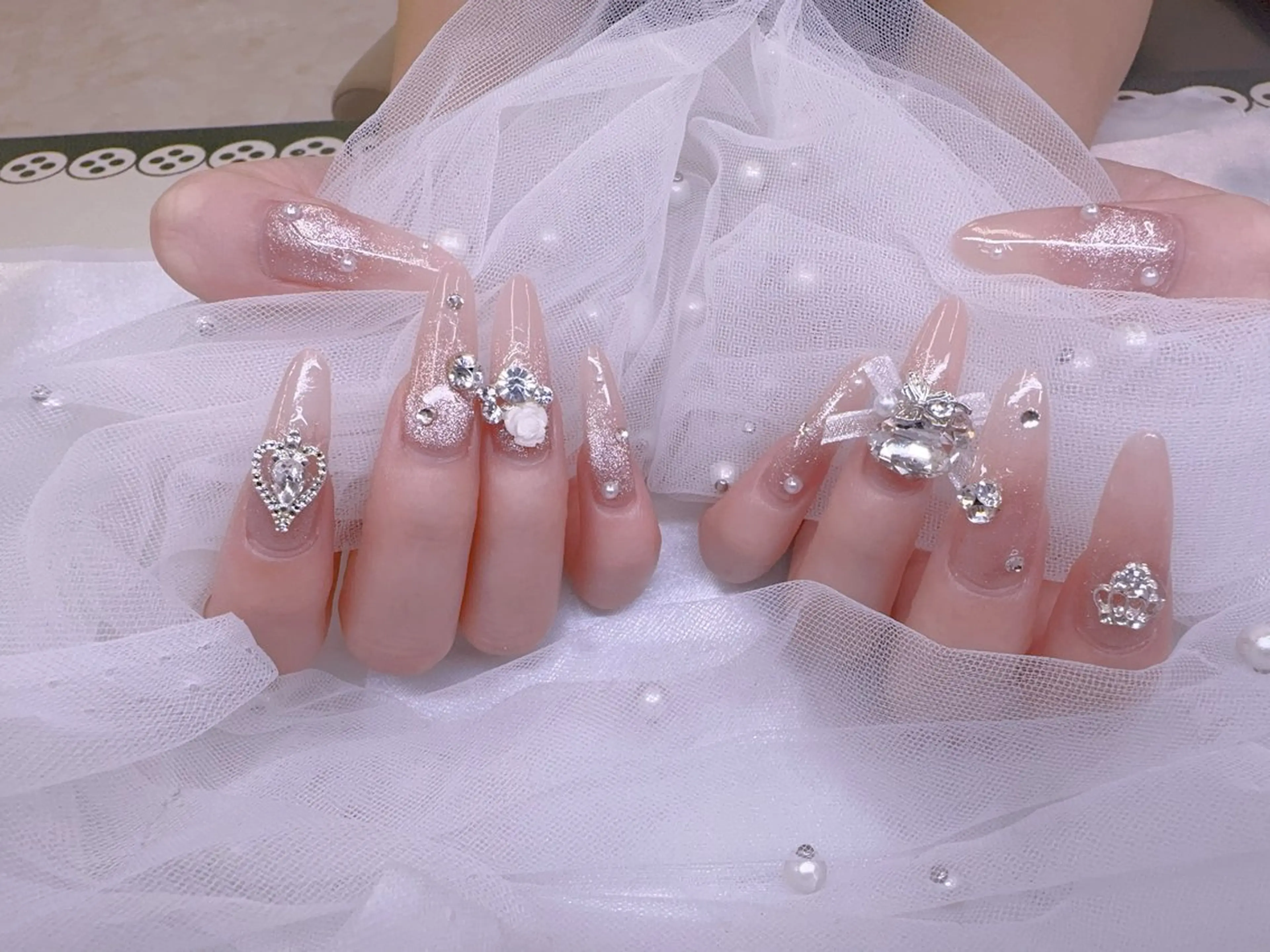 ネイル UMI ネイルサロン新宿🎀のネイルデザイン