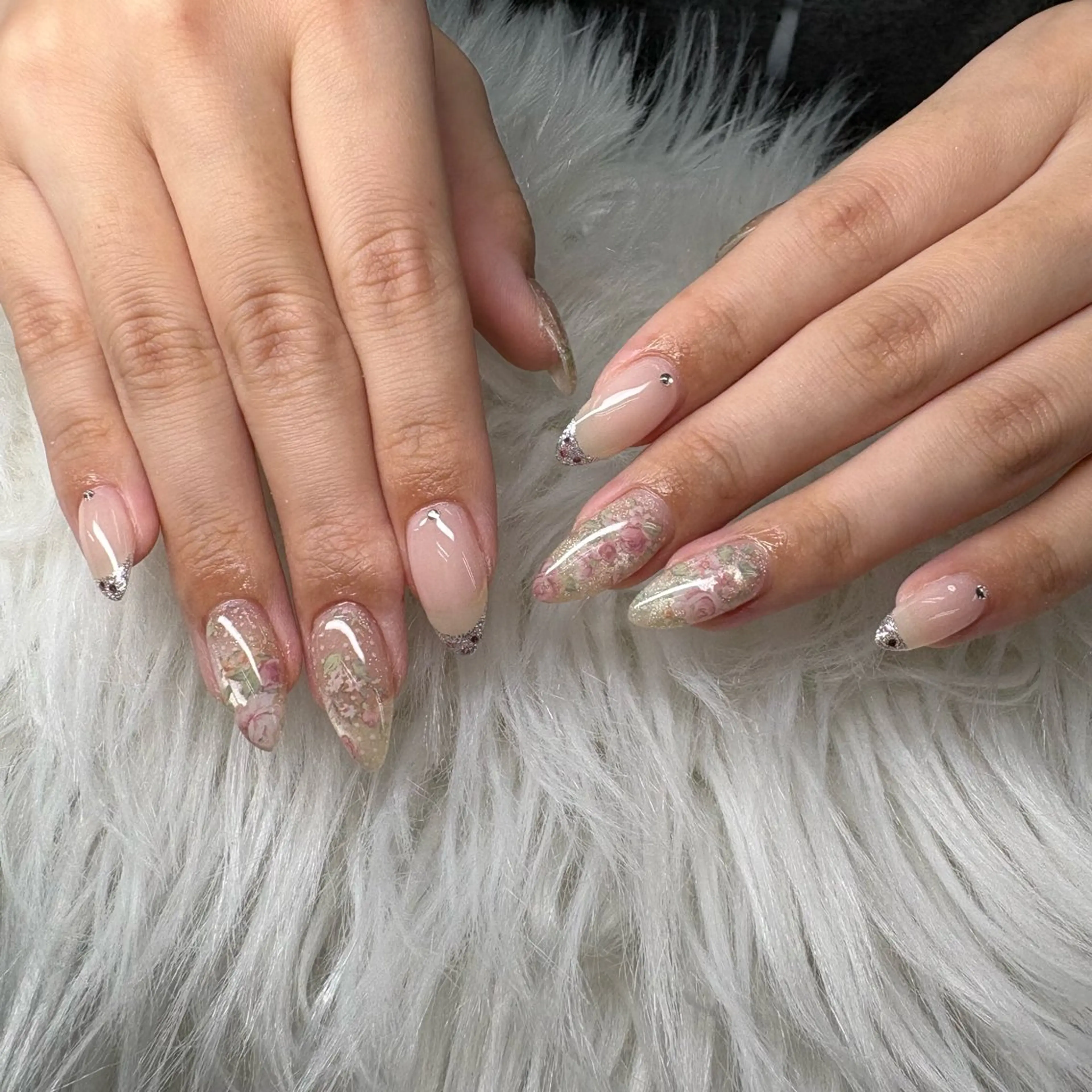 ネイル ハンドネイル SHION のネイルデザイン