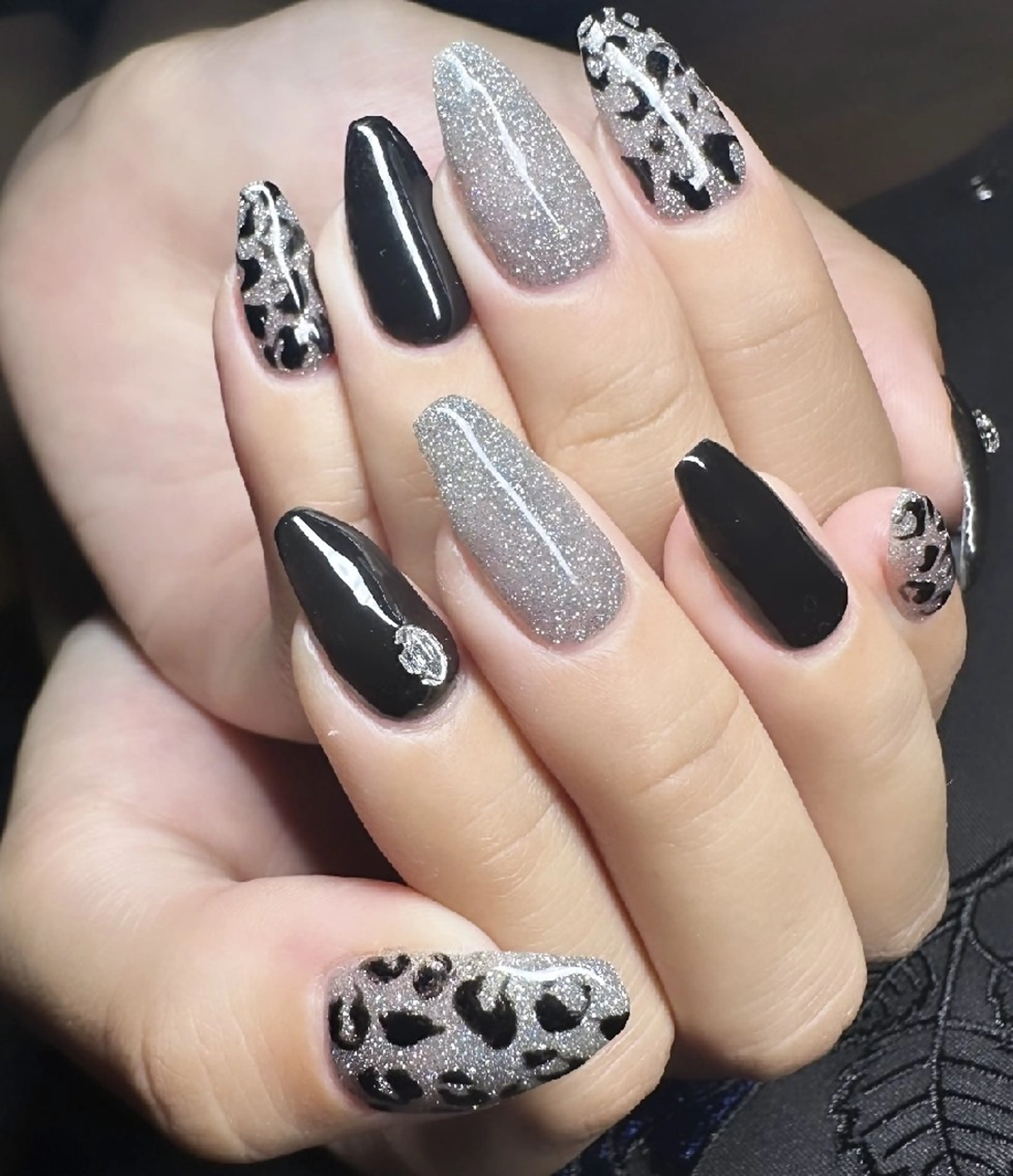 ロング ハンドネイル nailsalonM&Y所属・mai M&Ｙのネイルデザイン