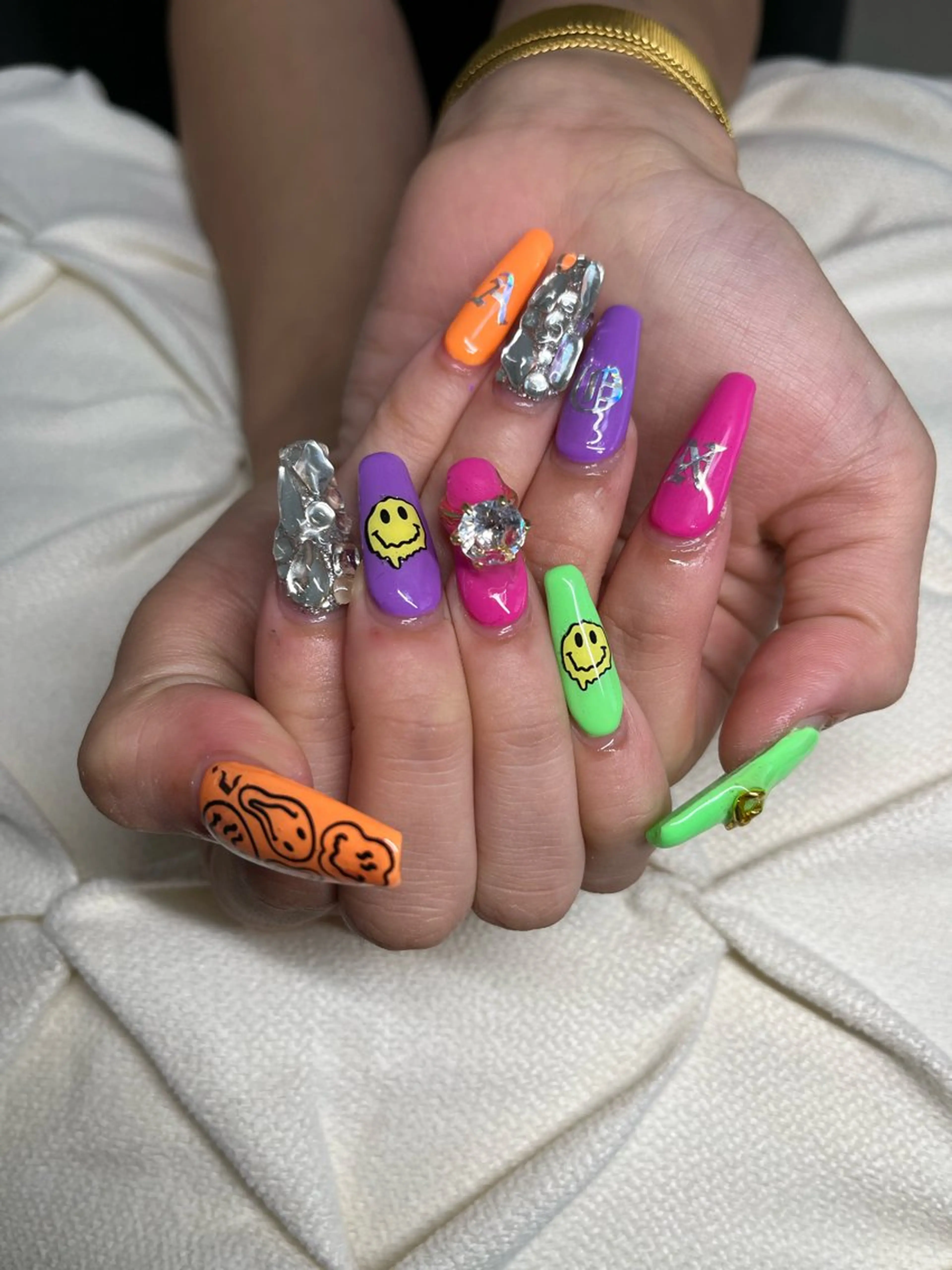 ネイル nail.salon .Reversalのネイルデザイン