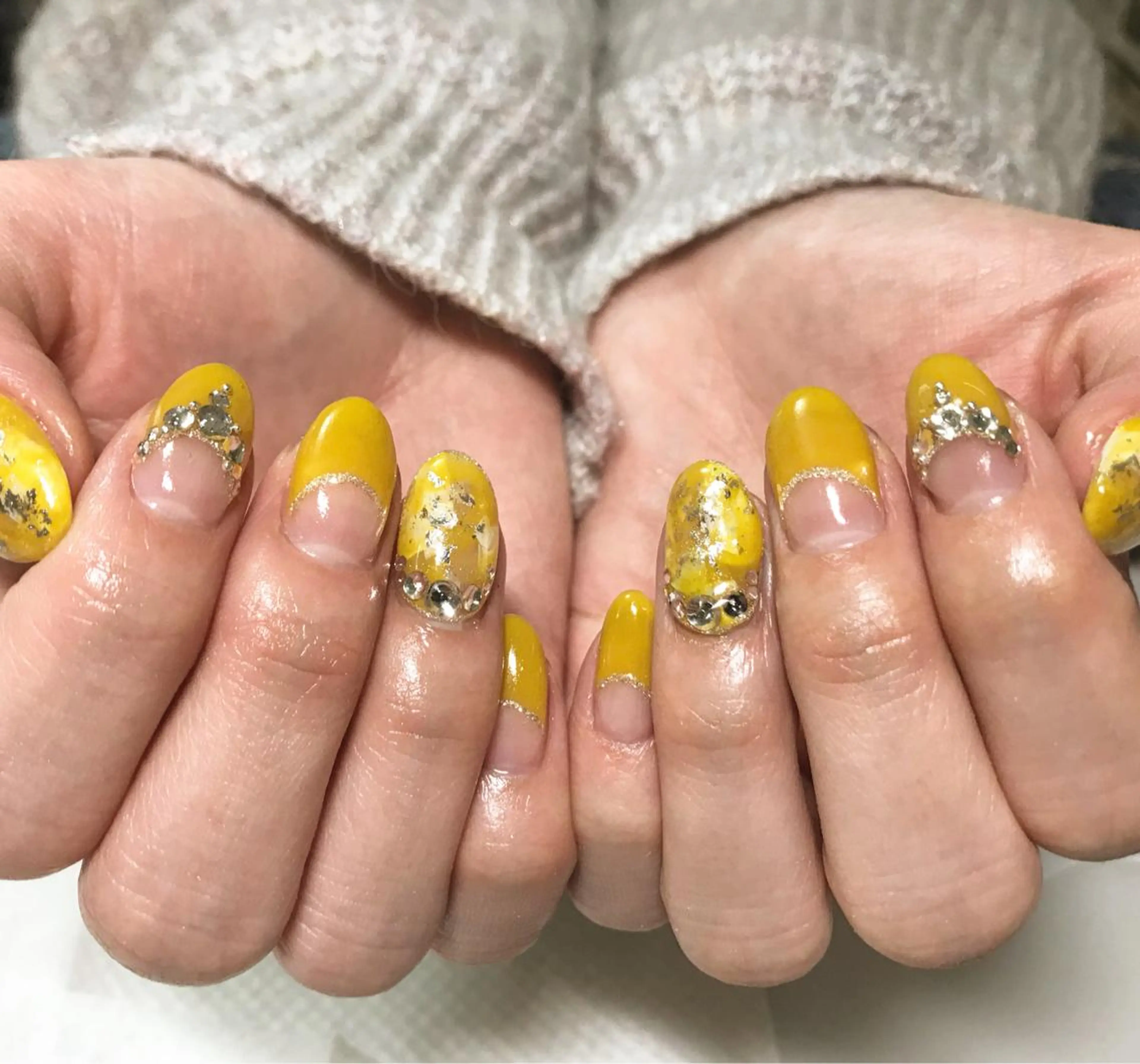ネイル フットネイル ニュアンスネイル シルバー シンプルネイル 春ネイル ネイル フフラ所属・nail fufla ♡yamane♡のネイルデザイン