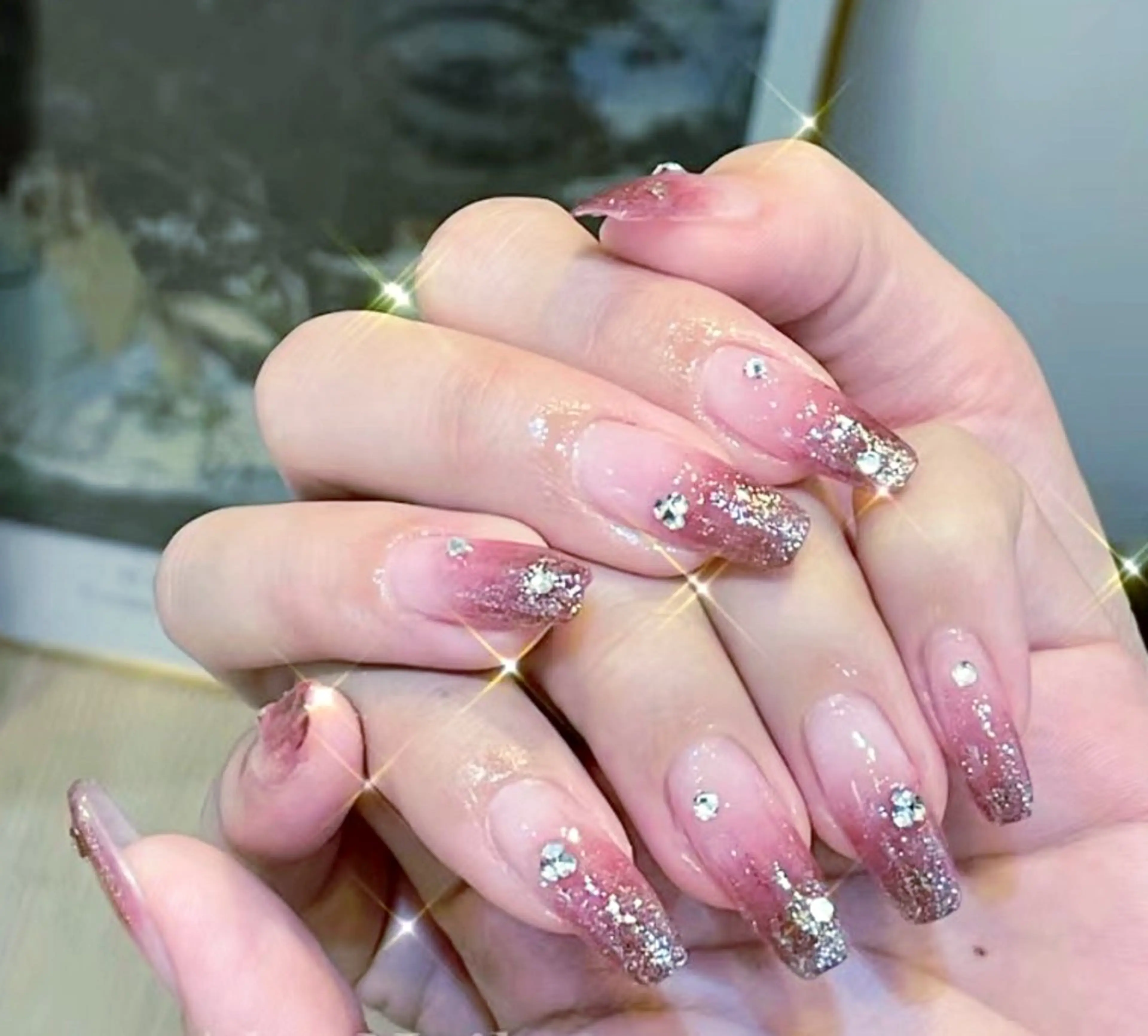 ネイル ハンドネイル ハンドケア pink ladyサロン所属・べ にのネイルデザイン