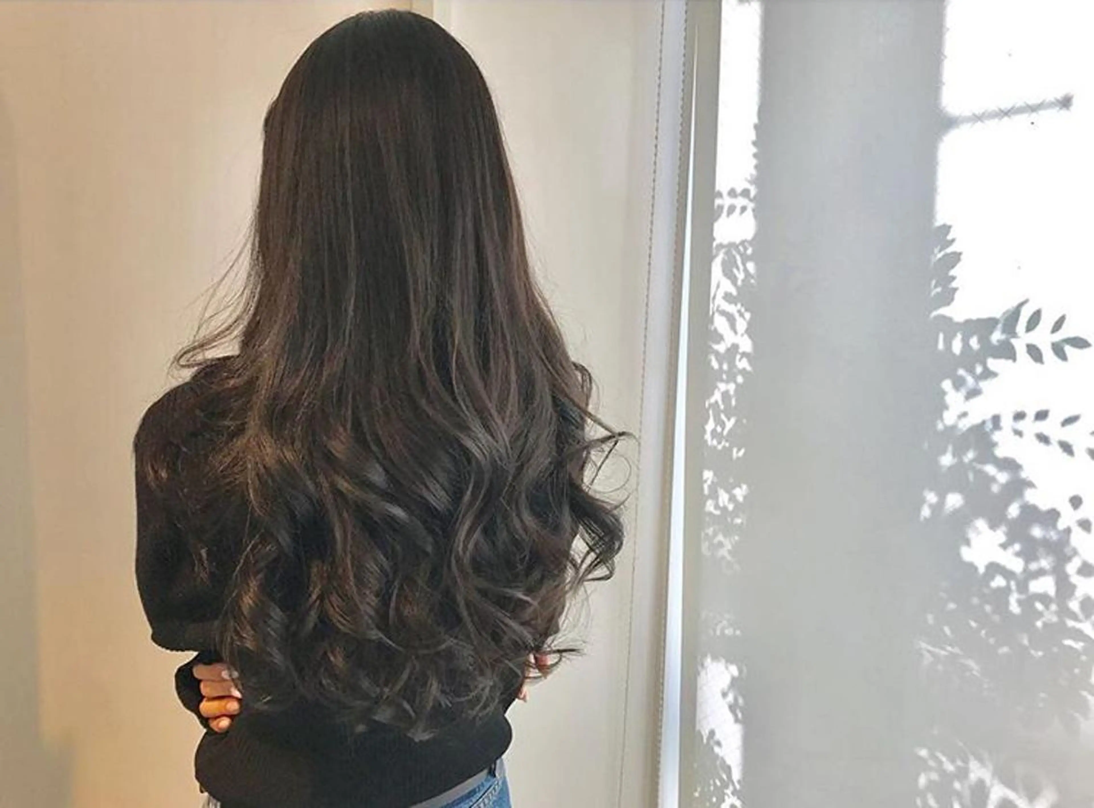 ロング カラー ブリーチ 透明感カラー グレージュ ハイライトカラー ハイライト 寺山 佳貴のヘアスタイル