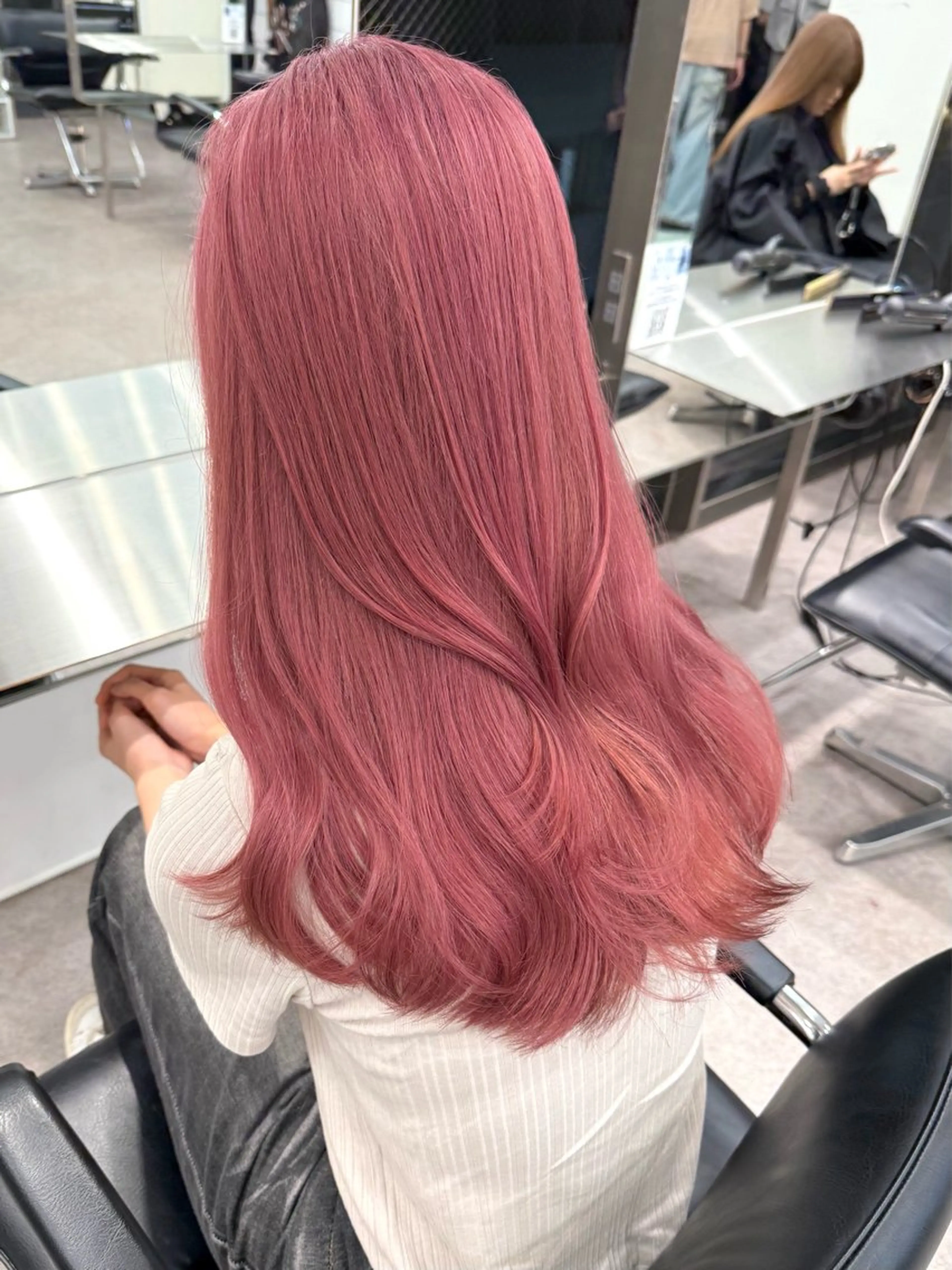 ロング カラー ベージュカラー ミルクティーベージュ ピンクカラー ピンクベージュ ヘアカラー リタッチモデル募集中 /りな⭐️のヘアスタイル