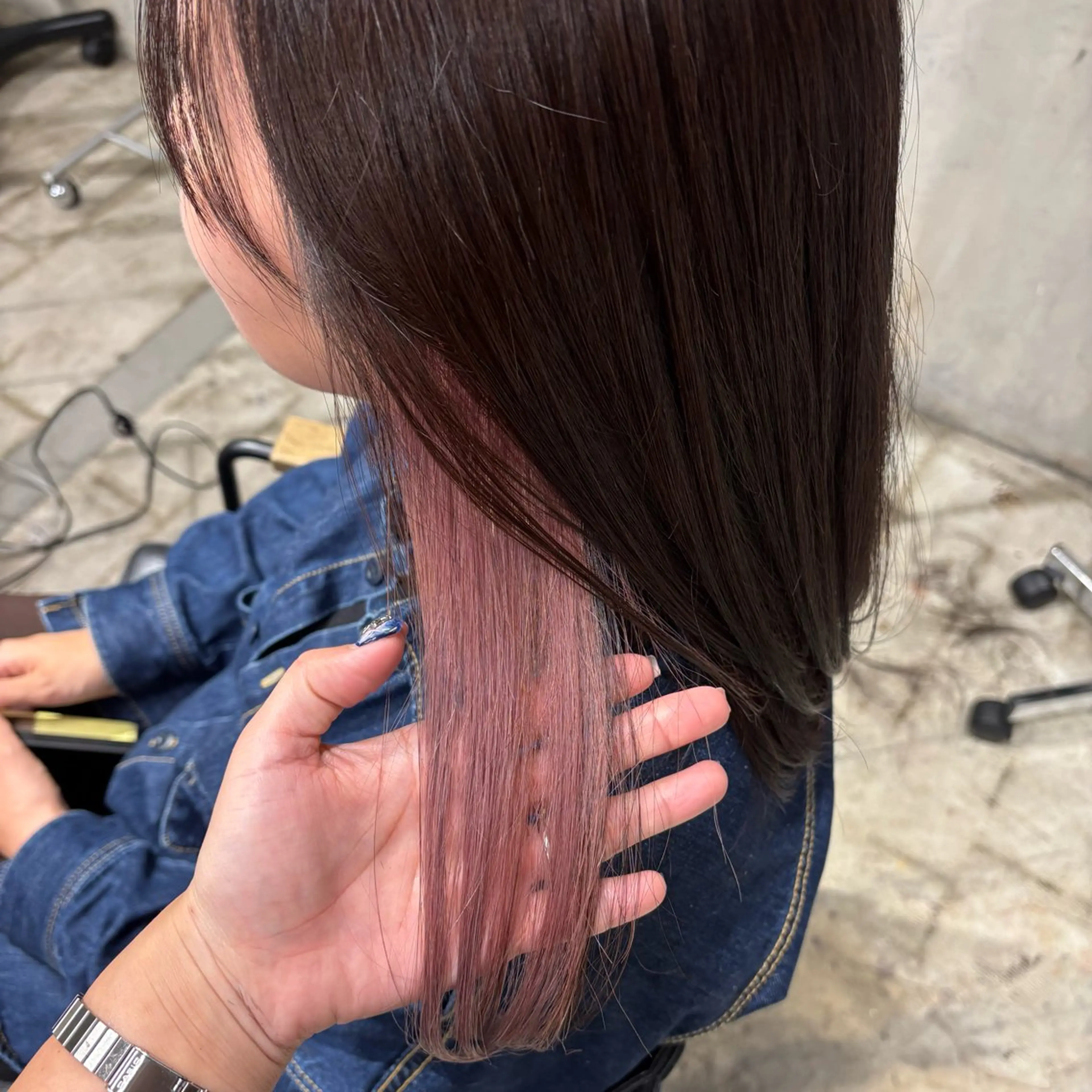 セミロング カラー 山本 彩美香のヘアスタイル